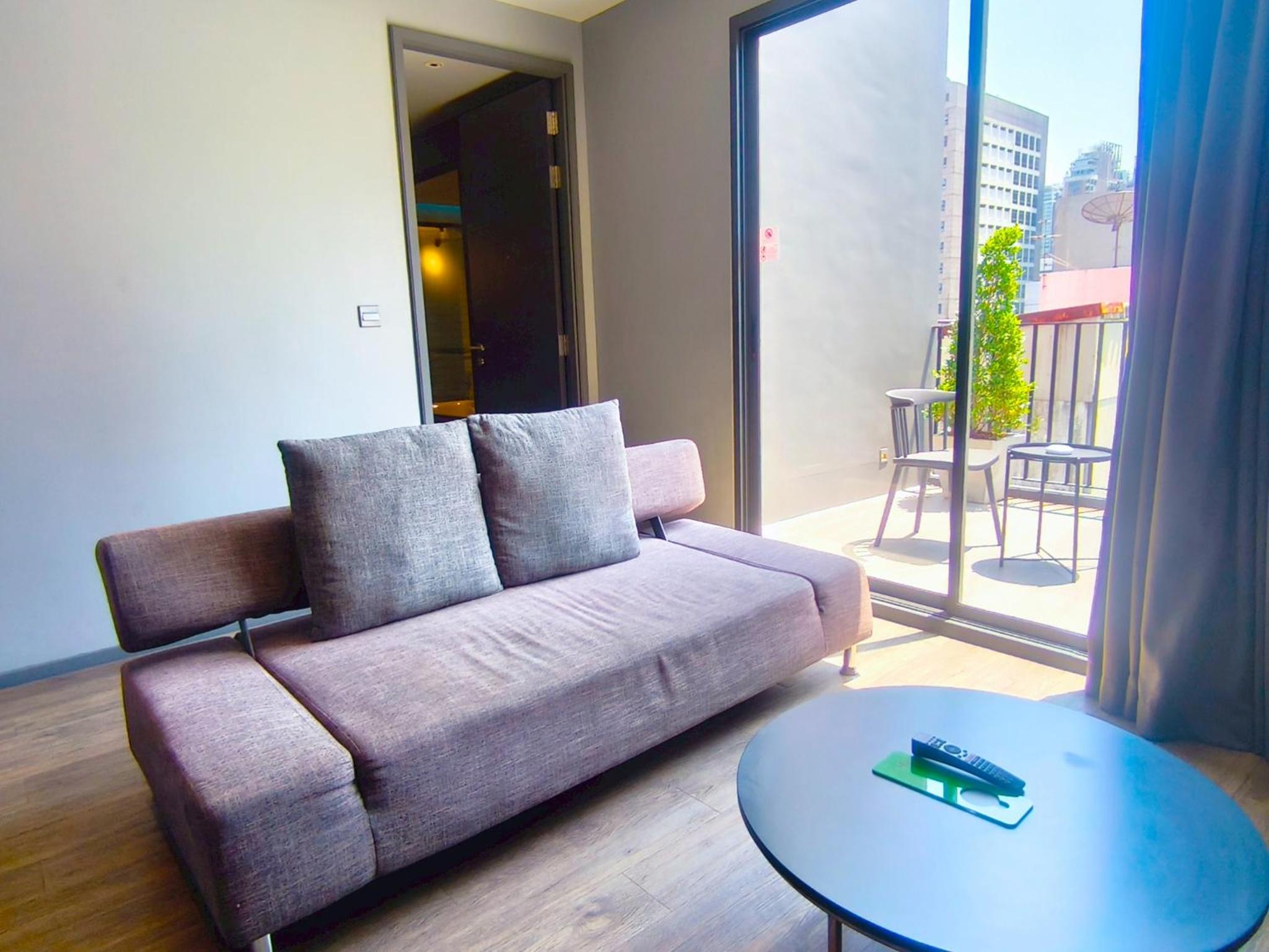 King Room with Balcony photo 1