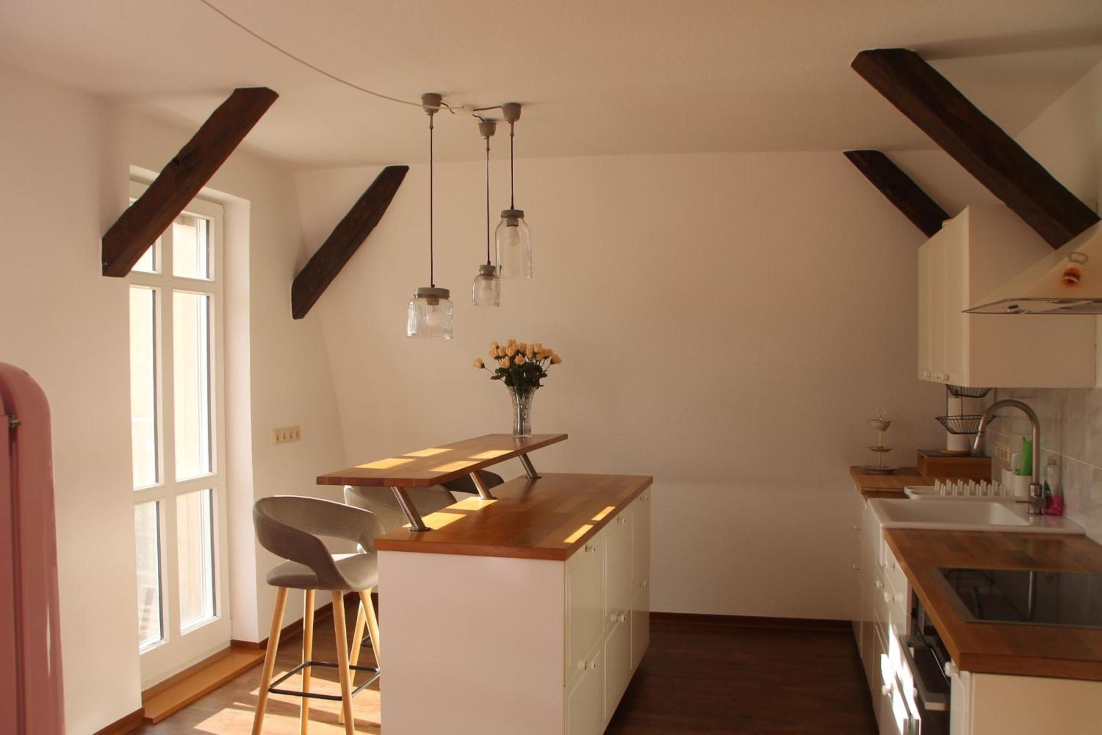 Four-Bedroom Apartment with Balcony  photo 1