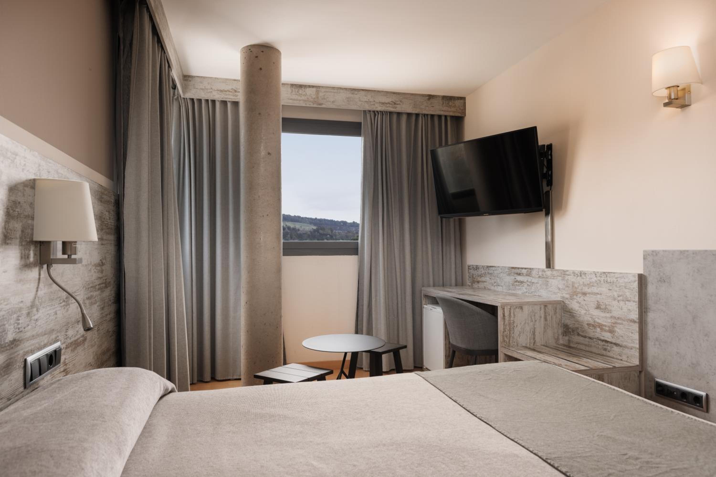 Large Single Room