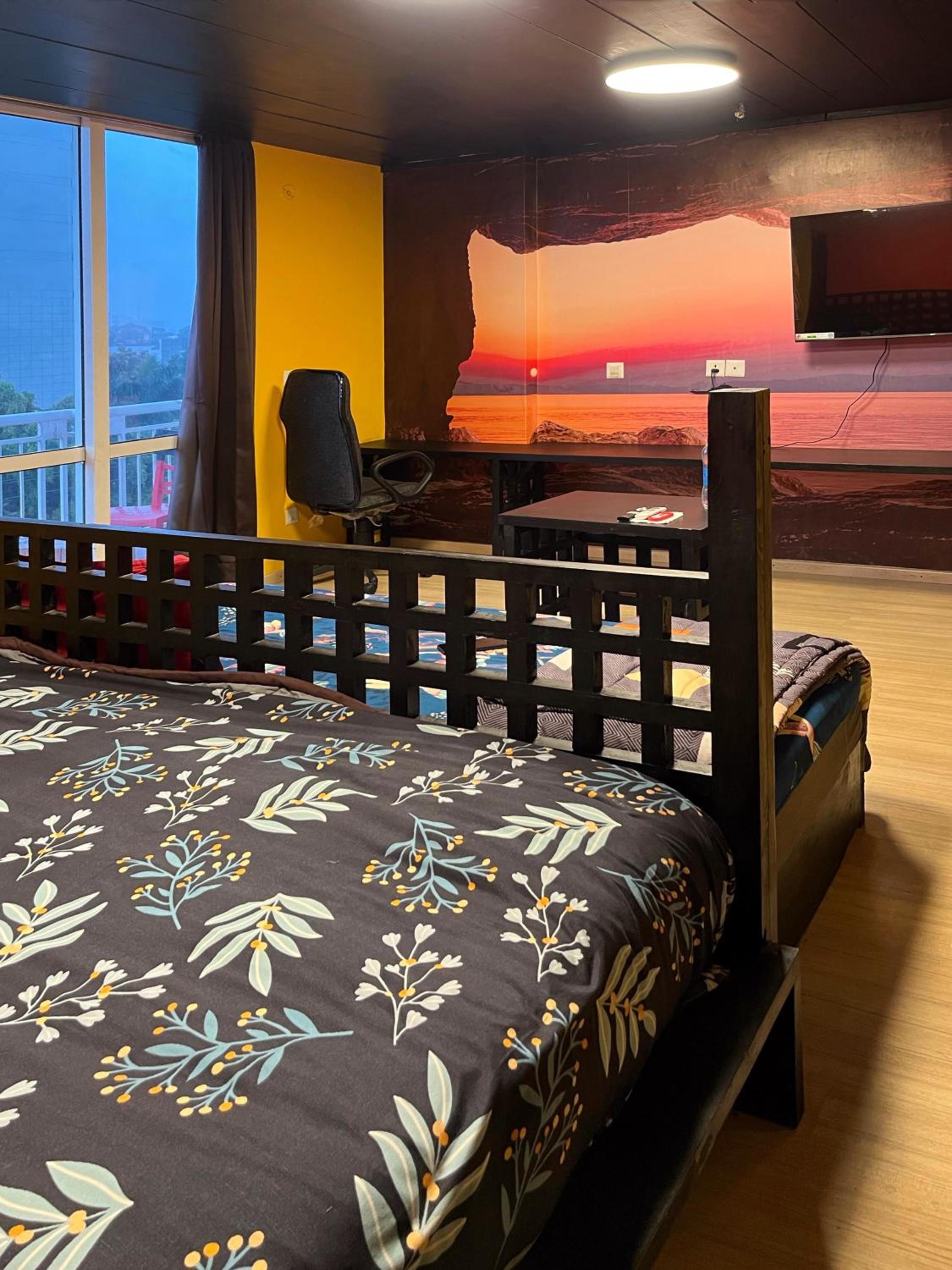Apartment with View and Balcony photo 1