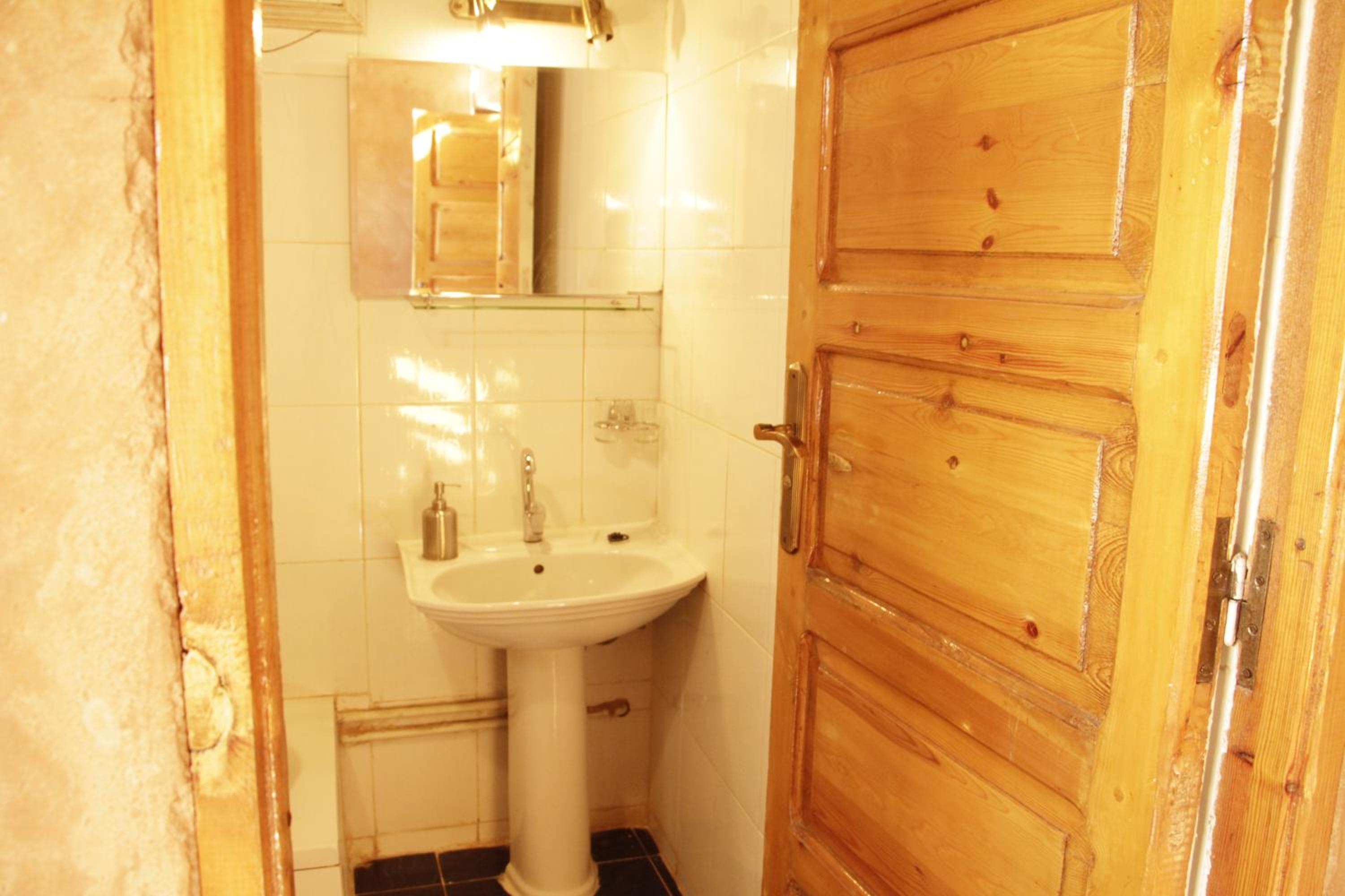 Standard Double or Twin Room - Photo 2