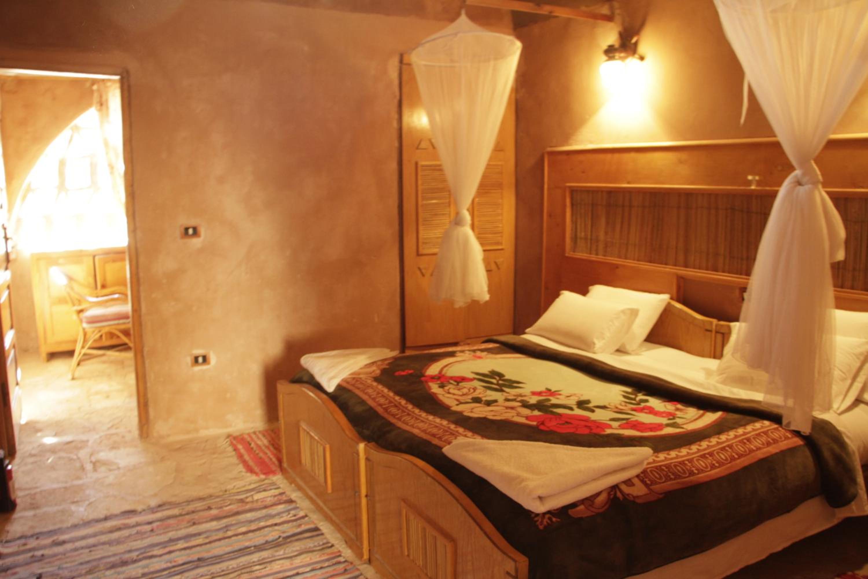 Standard Double or Twin Room - Photo 3