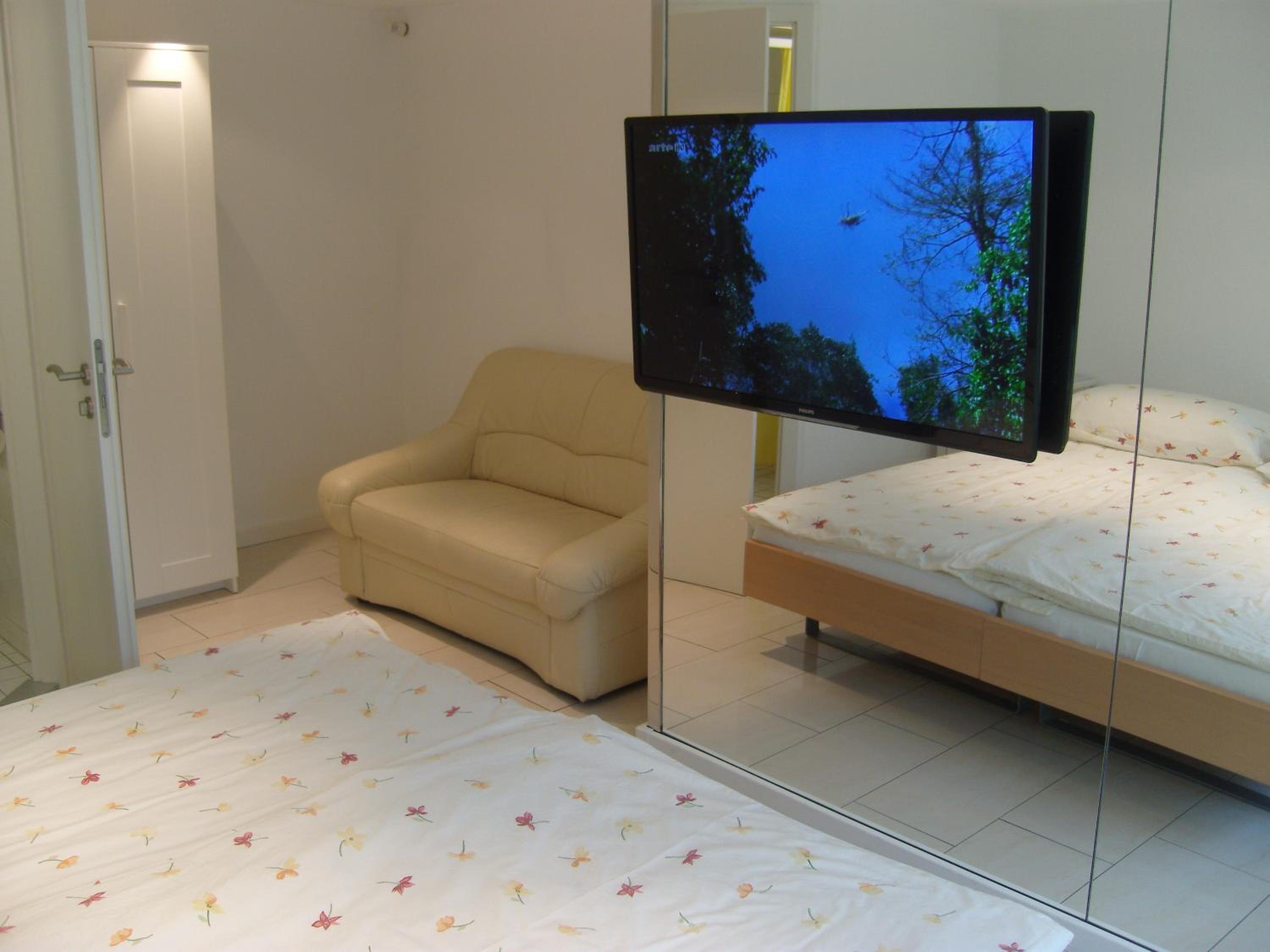 Twin Room - Photo 1