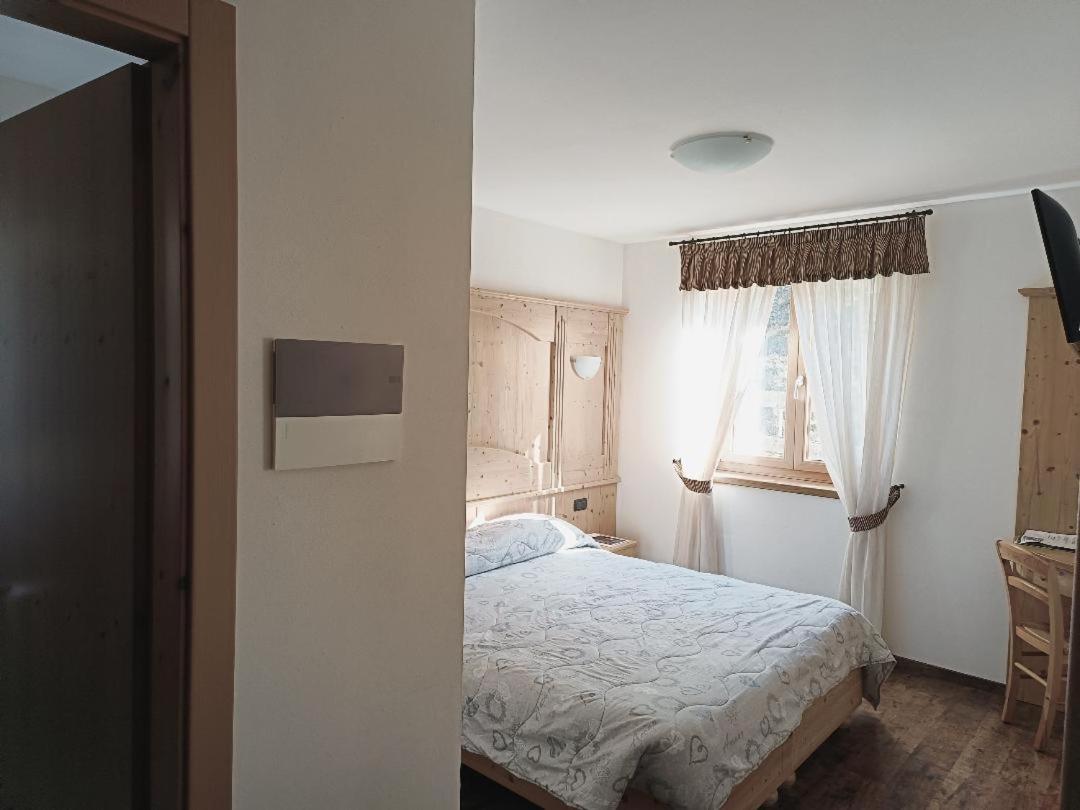 Standard Double or Twin Room photo 1