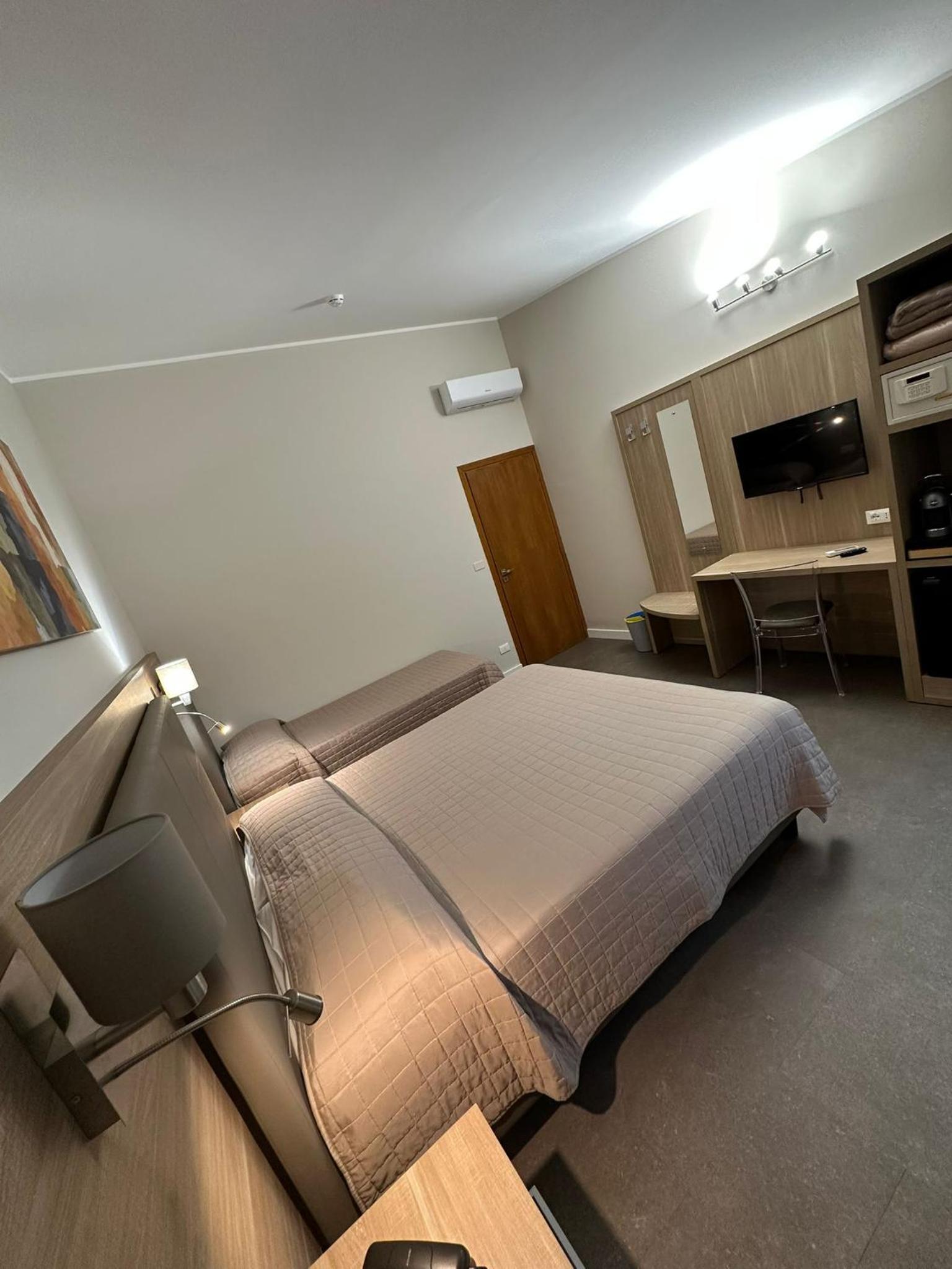 Deluxe Junior Suite