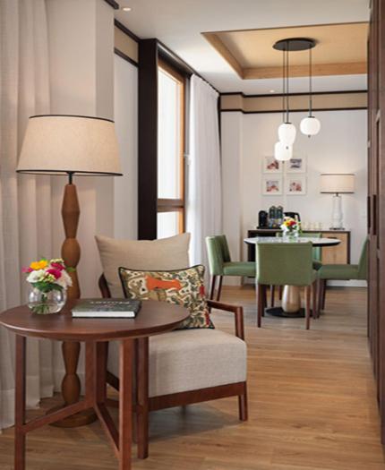 One-Bedroom Suite Mountain View with Balcony (1 Adult + 2 Children)