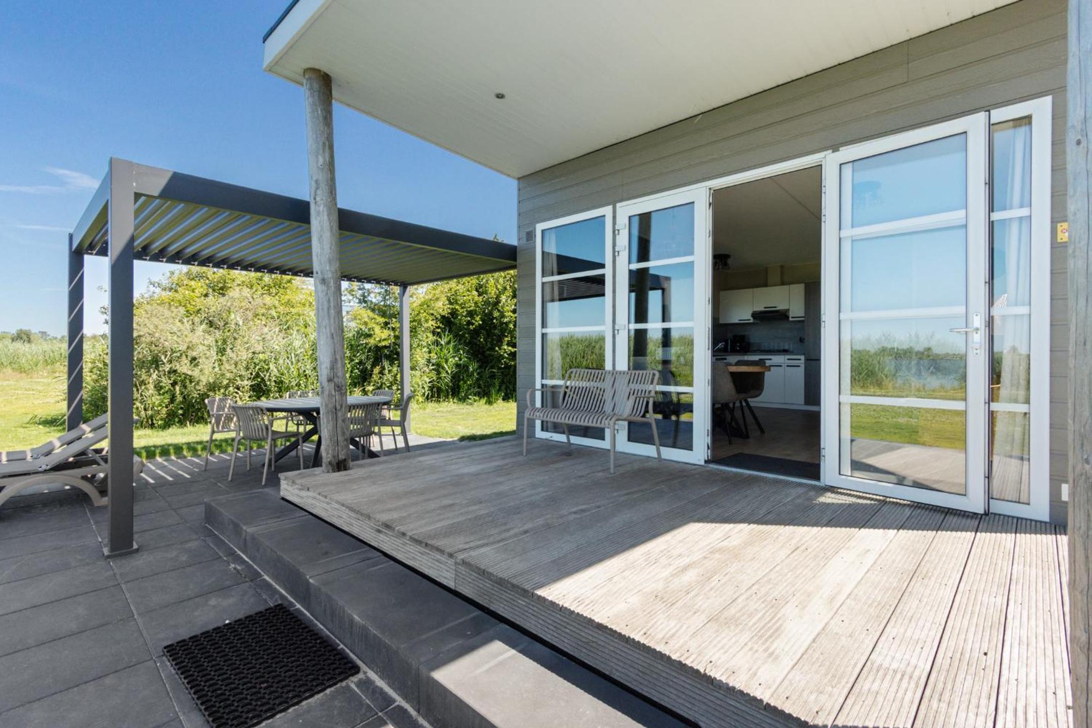 Three-Bedroom House photo 2