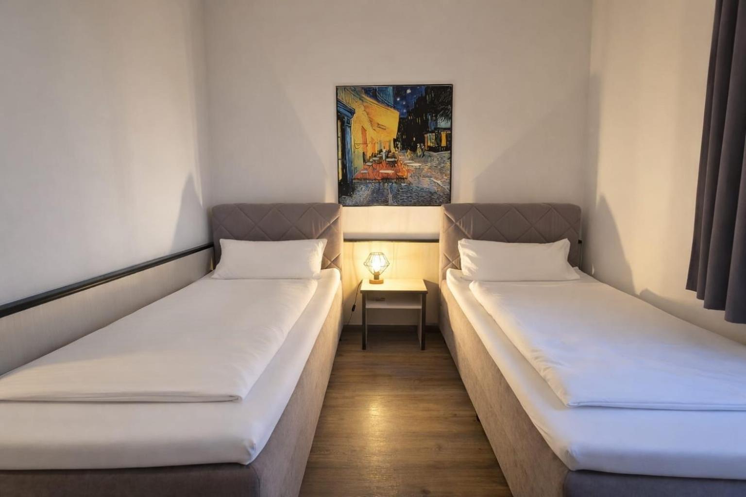 Double Room - Photo 4