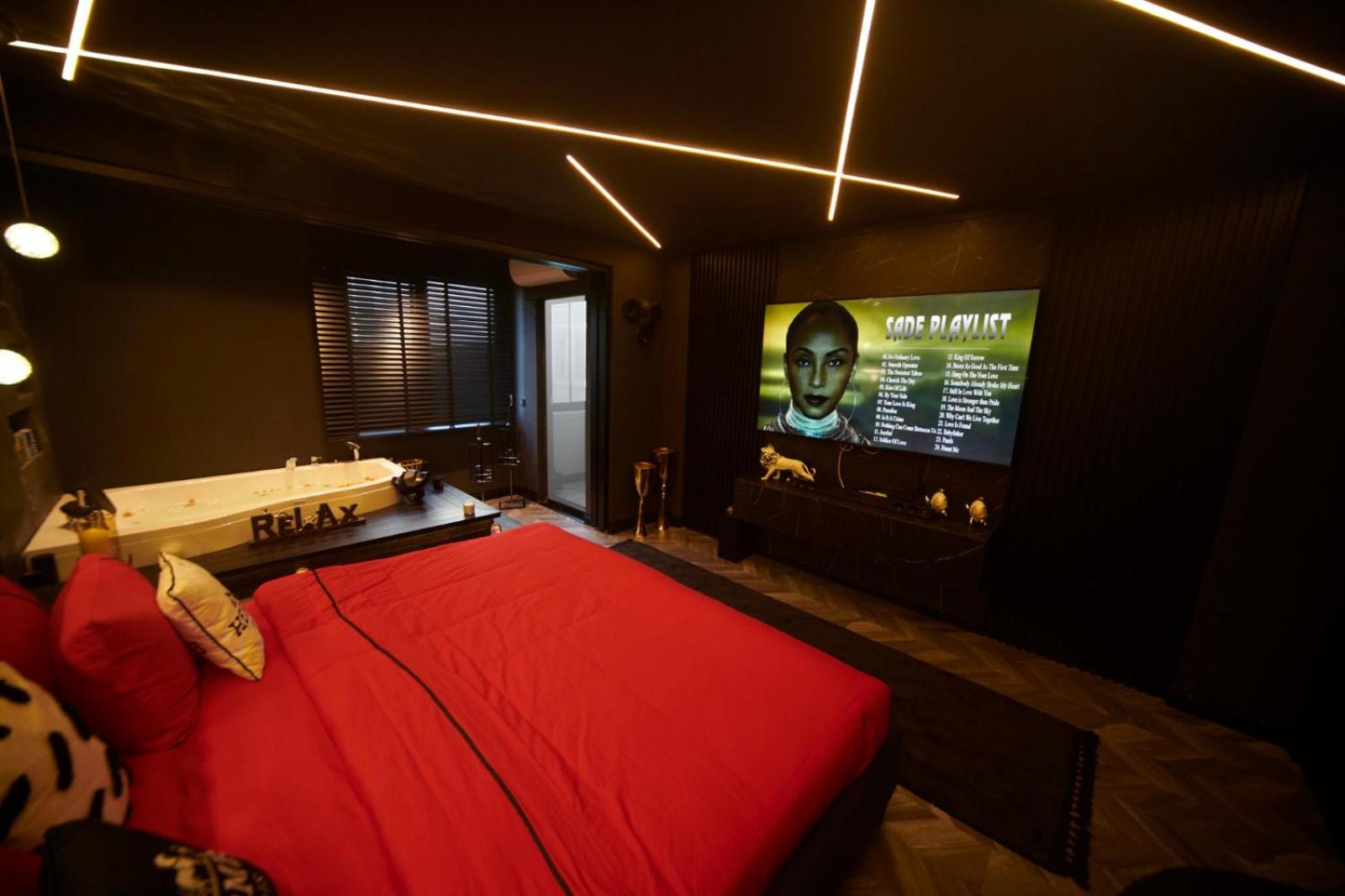 Penthouse Apartment photo 2