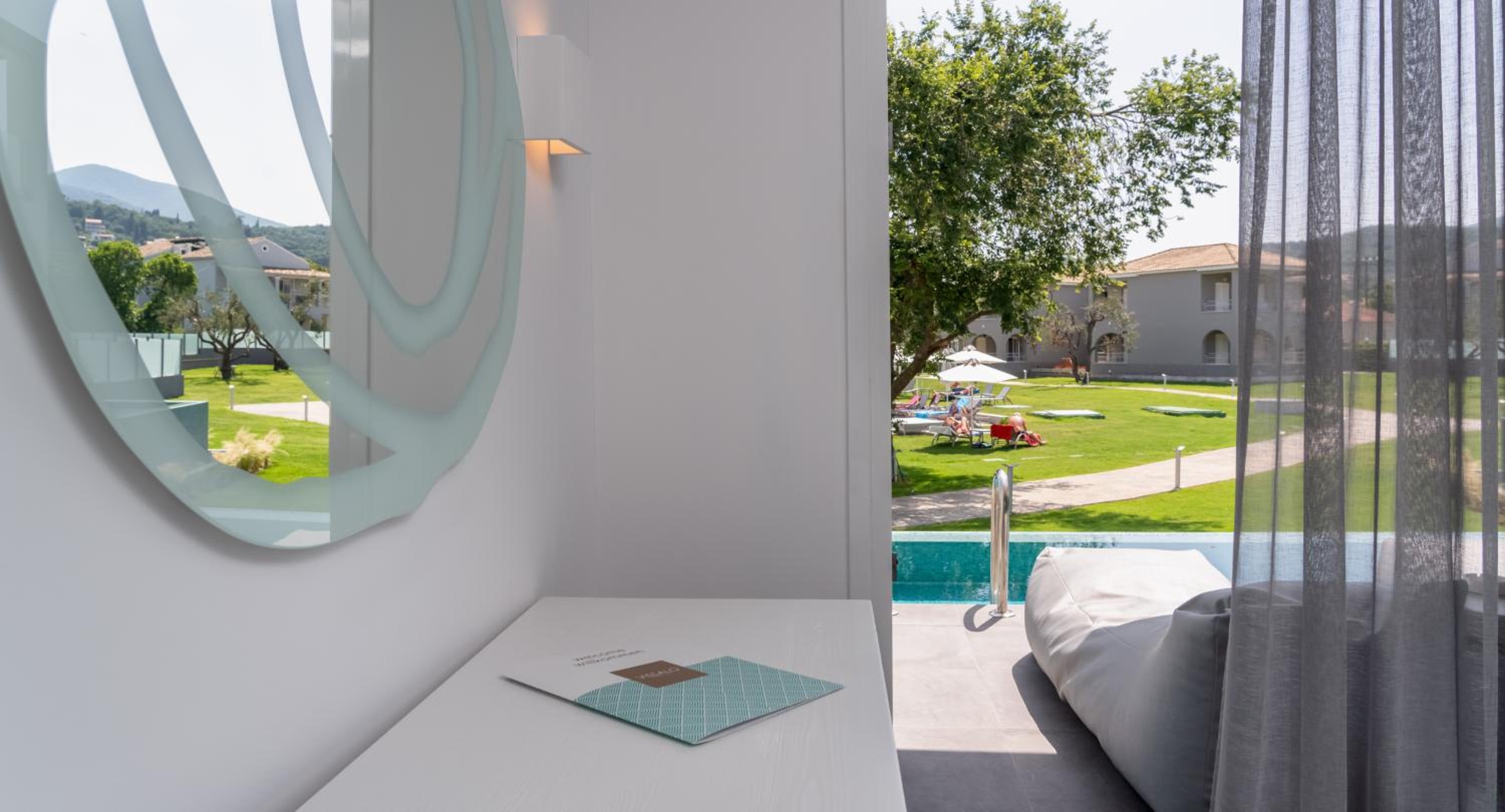 Double Room with Sharing Pool