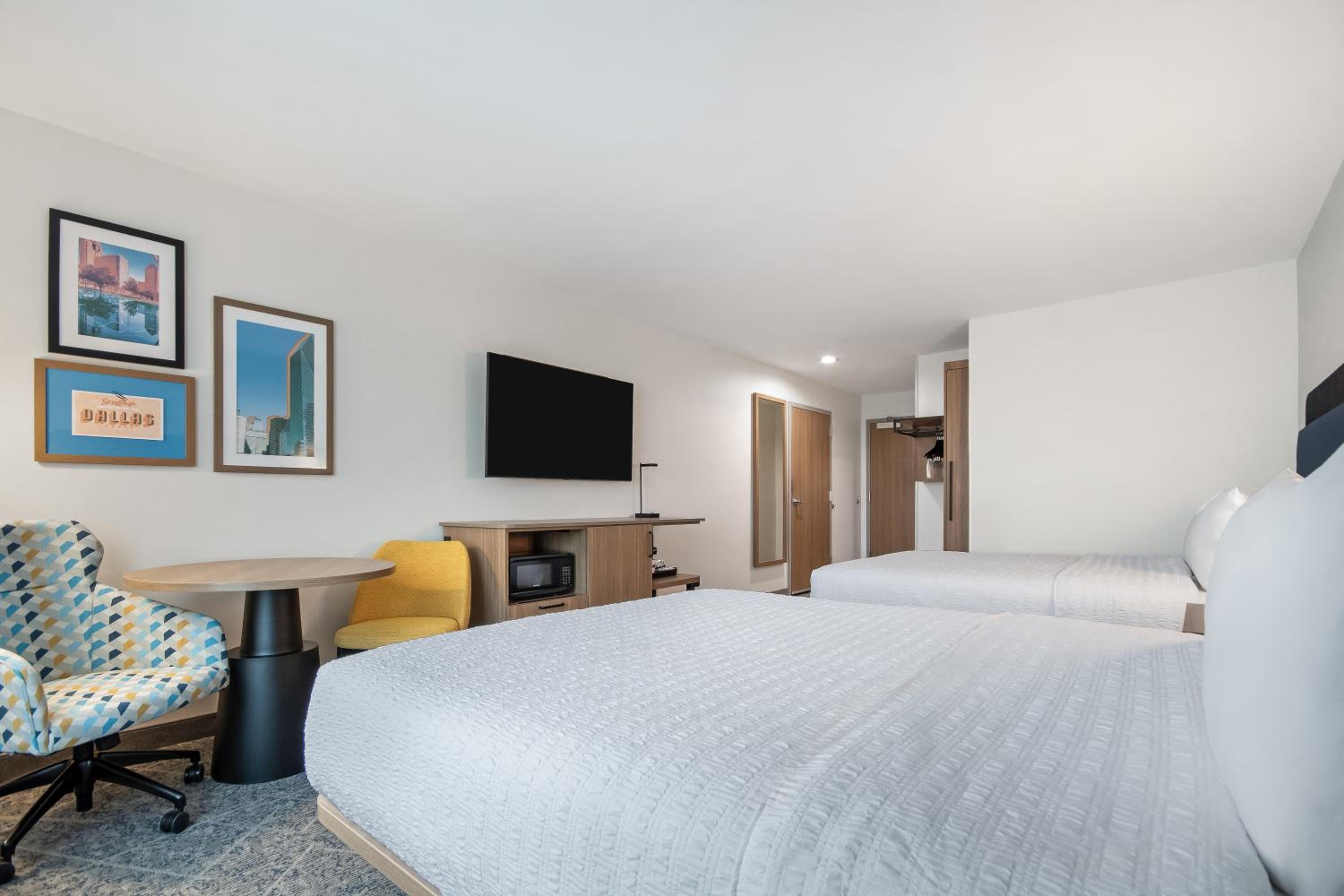 Queen Room with Two Queen Beds
