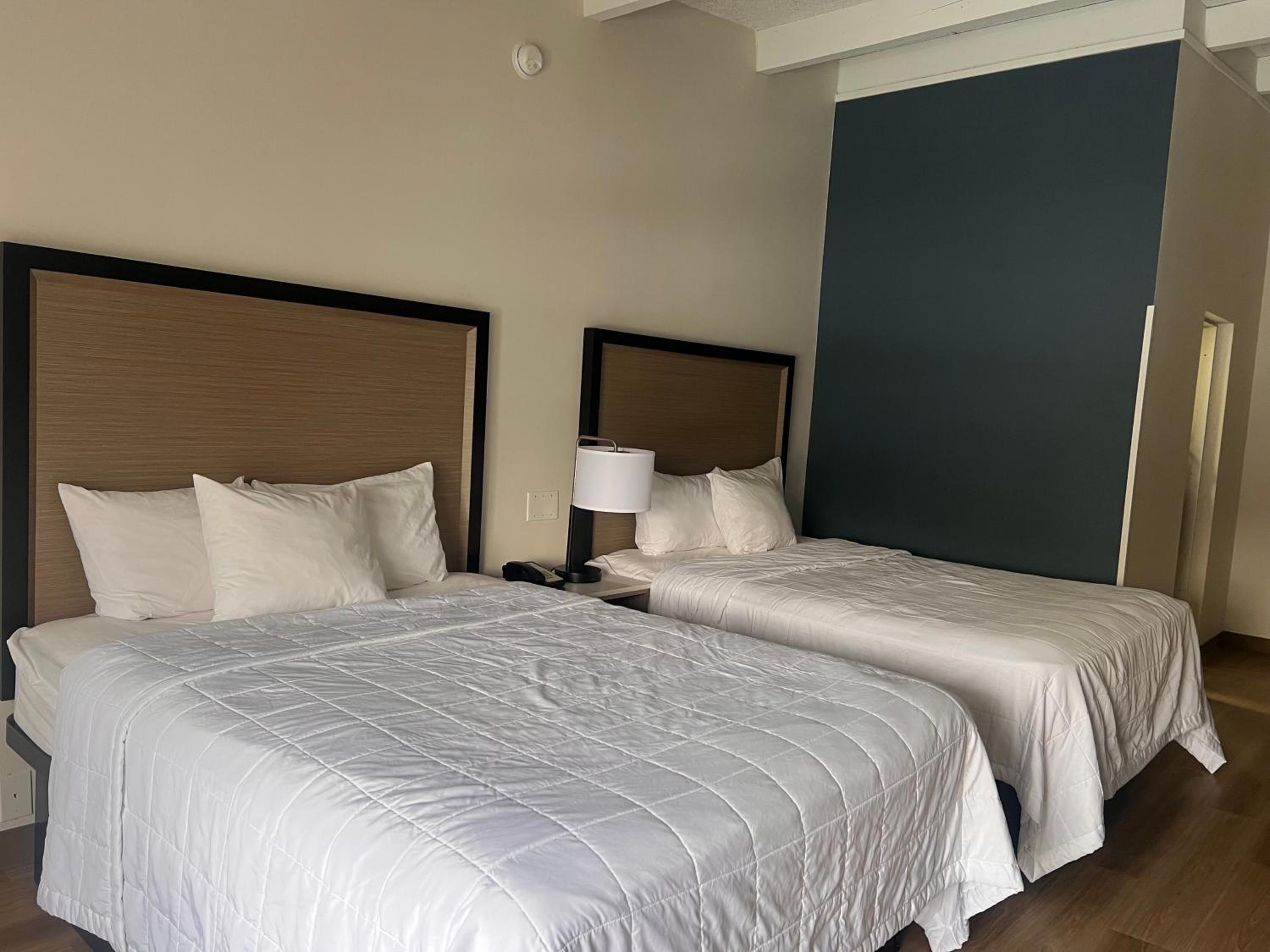 Superior Queen Room with Two Queen Beds - Non-Smoking photo 1