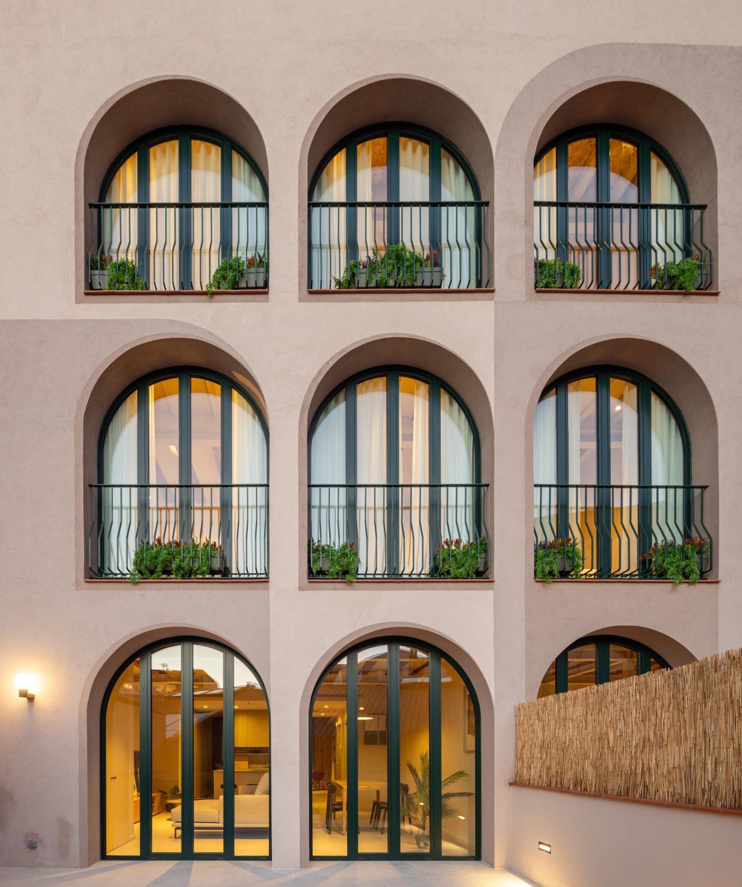 One-Bedroom Apartment with Terrace