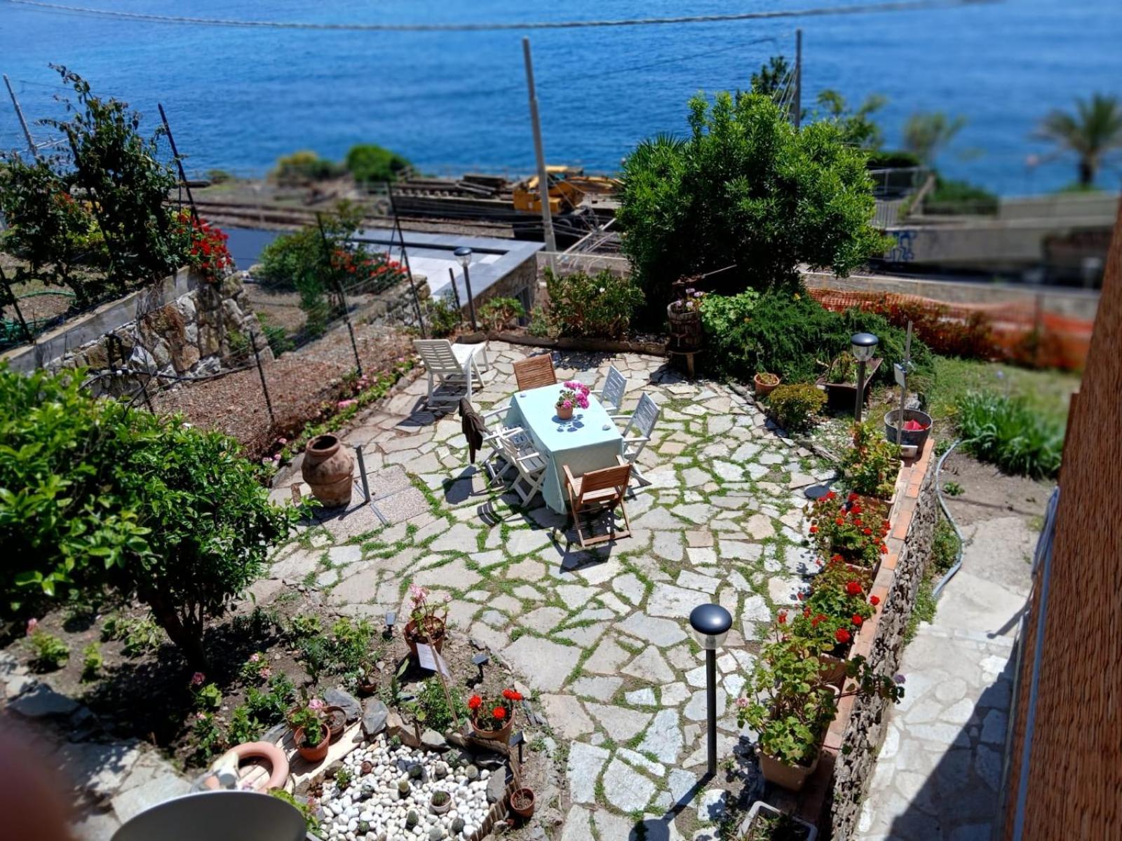 Two-Bedroom Apartment with Sea View photo 3