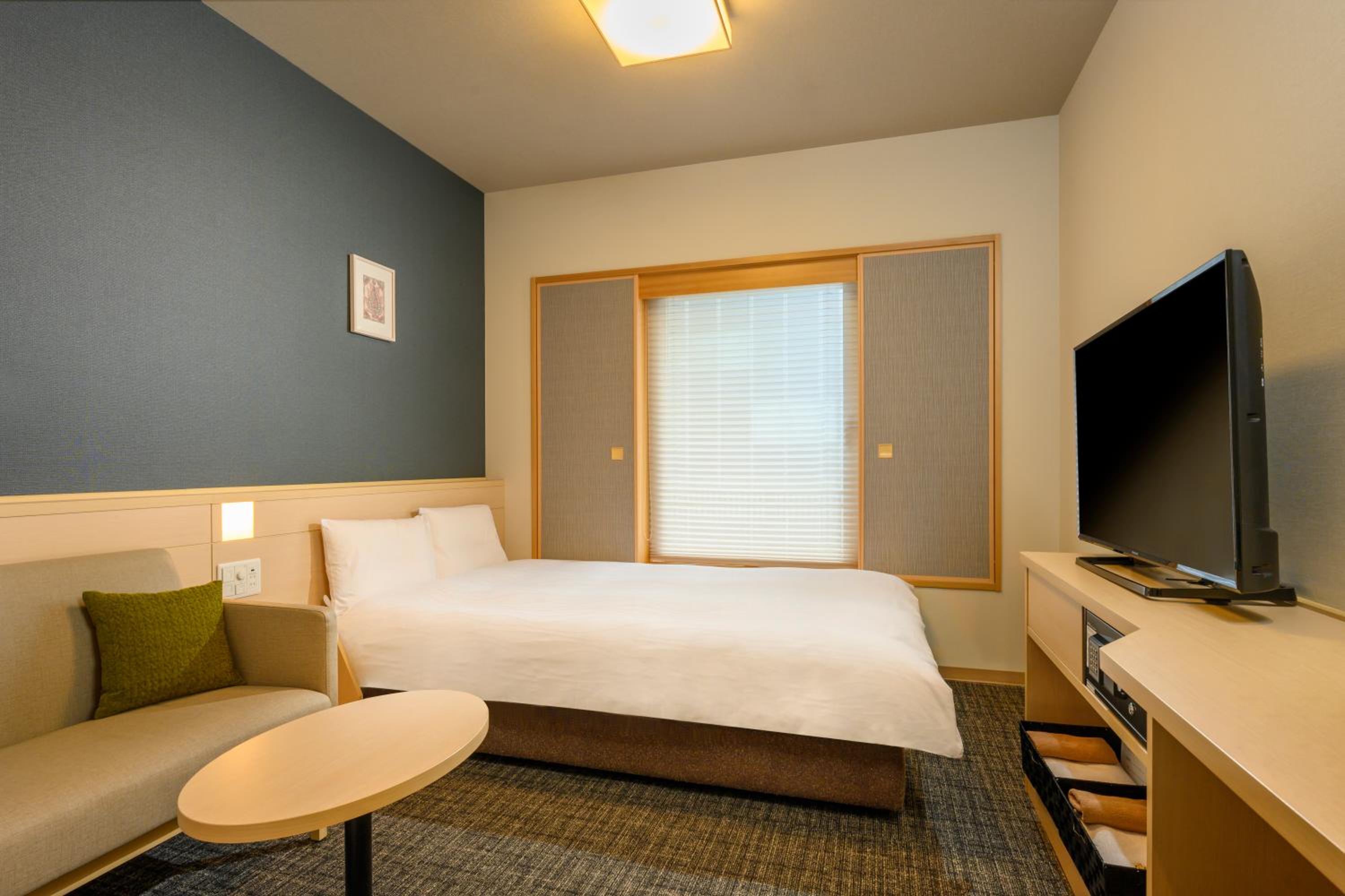 Non-Smoking Double Room, check-in from 15:00 / check-out until 13:00 (22-hour stay)