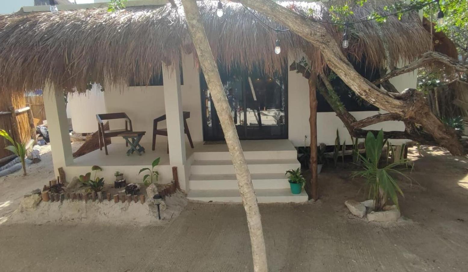 Family Room with Terrace photo 2