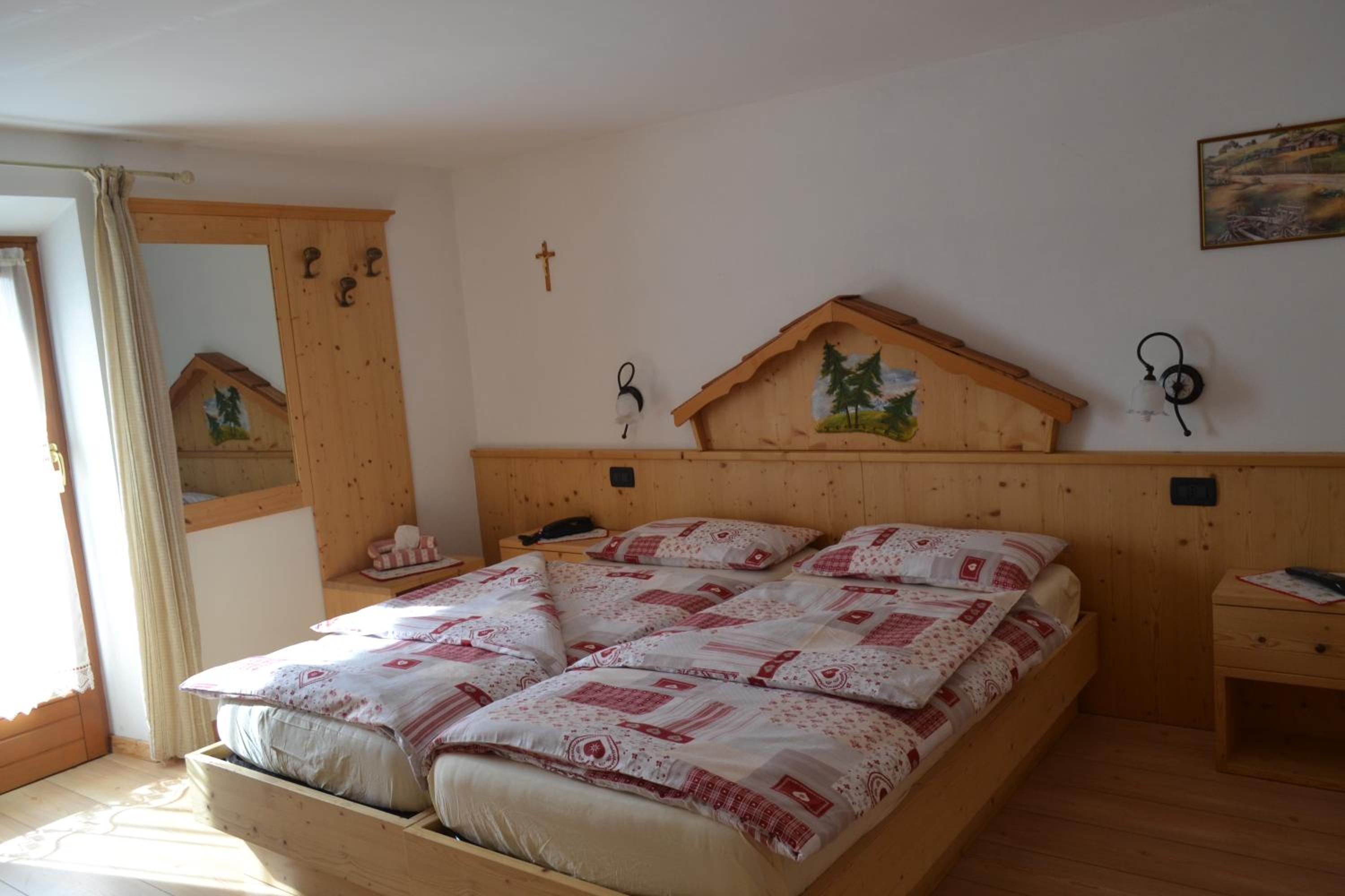 Double or Twin Room - Photo 3