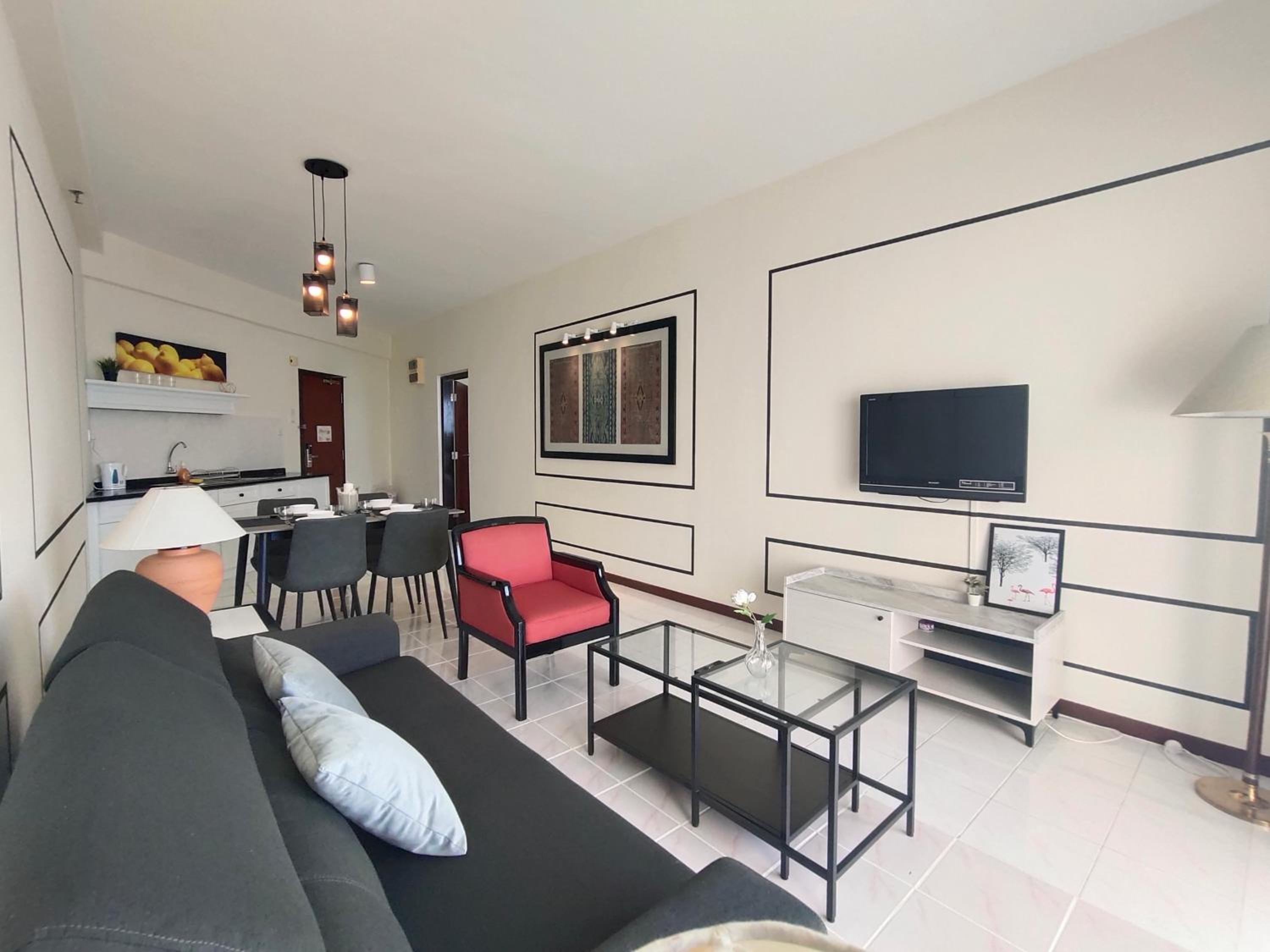 One-Bedroom Apartment - Photo 10