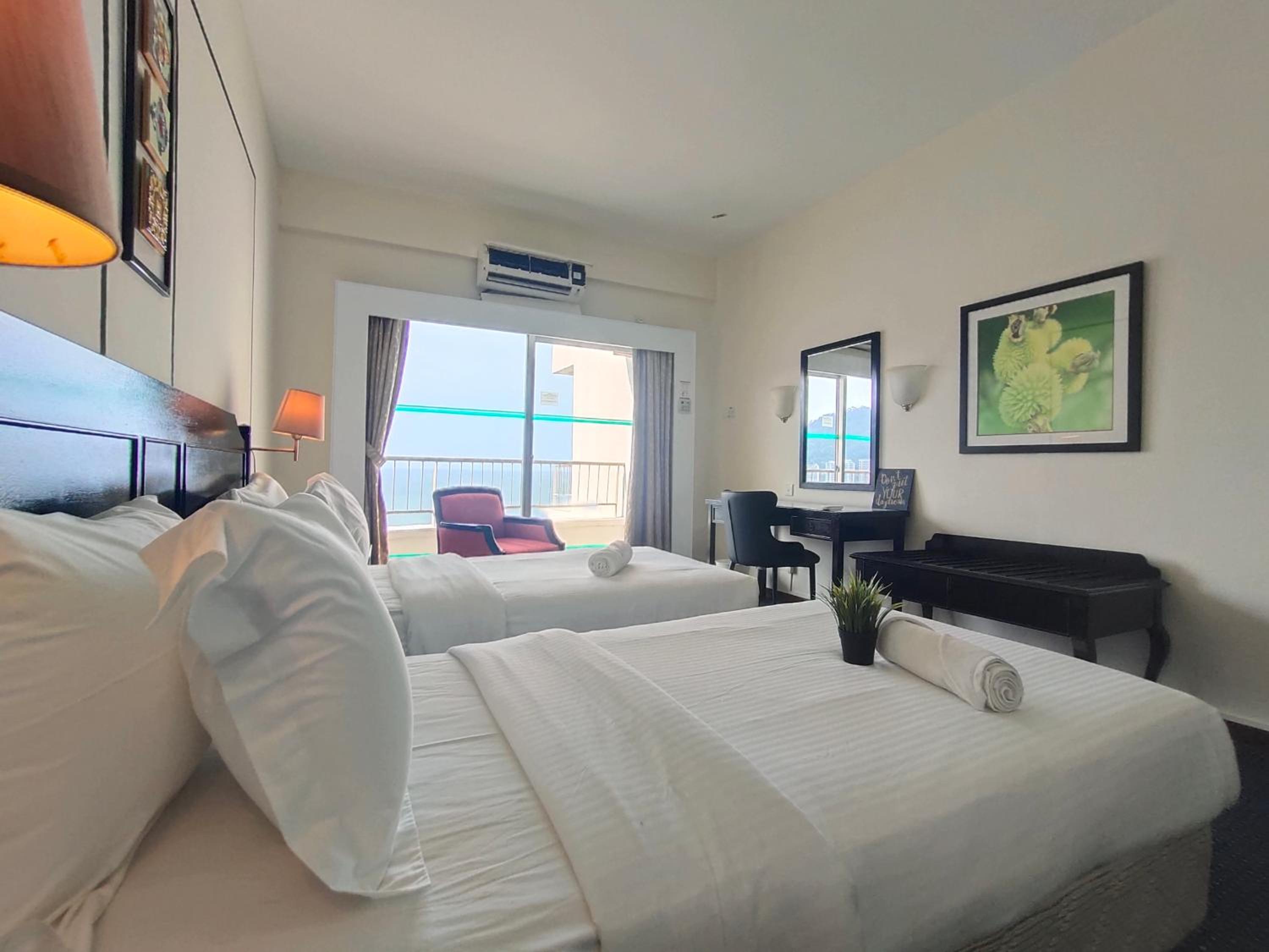 One-Bedroom Apartment - Photo 7