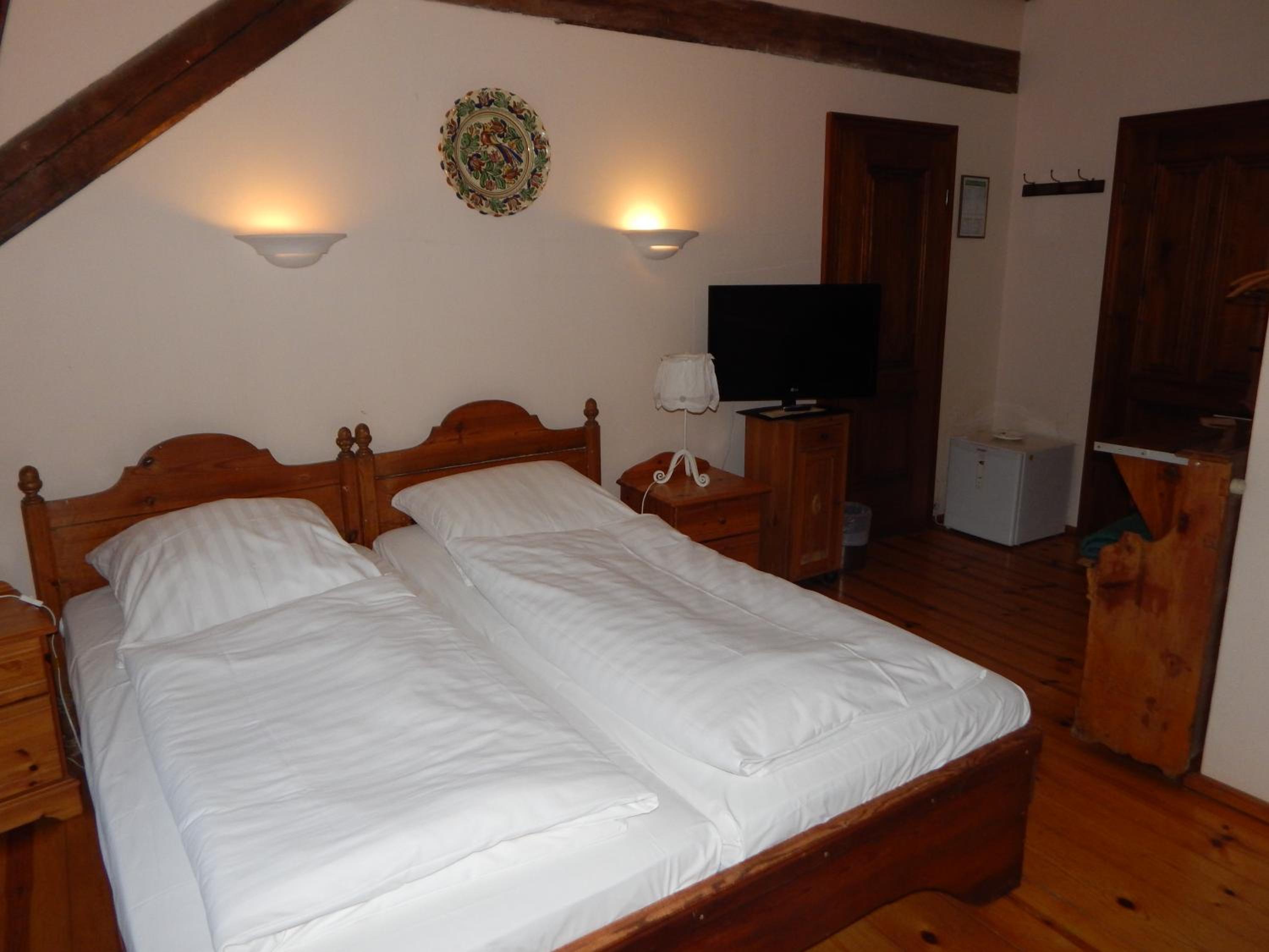 Standard Triple Room - Photo 4