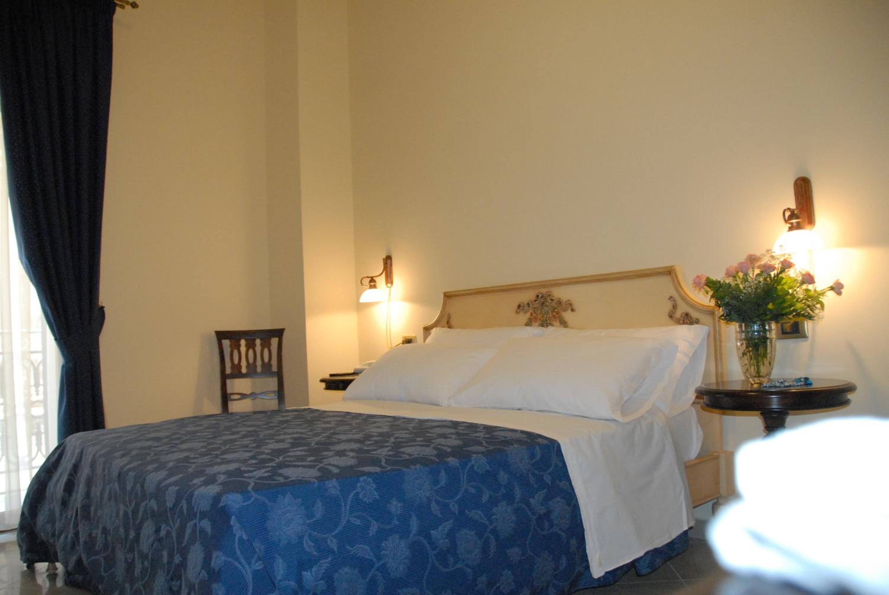 Double Room - Photo 4