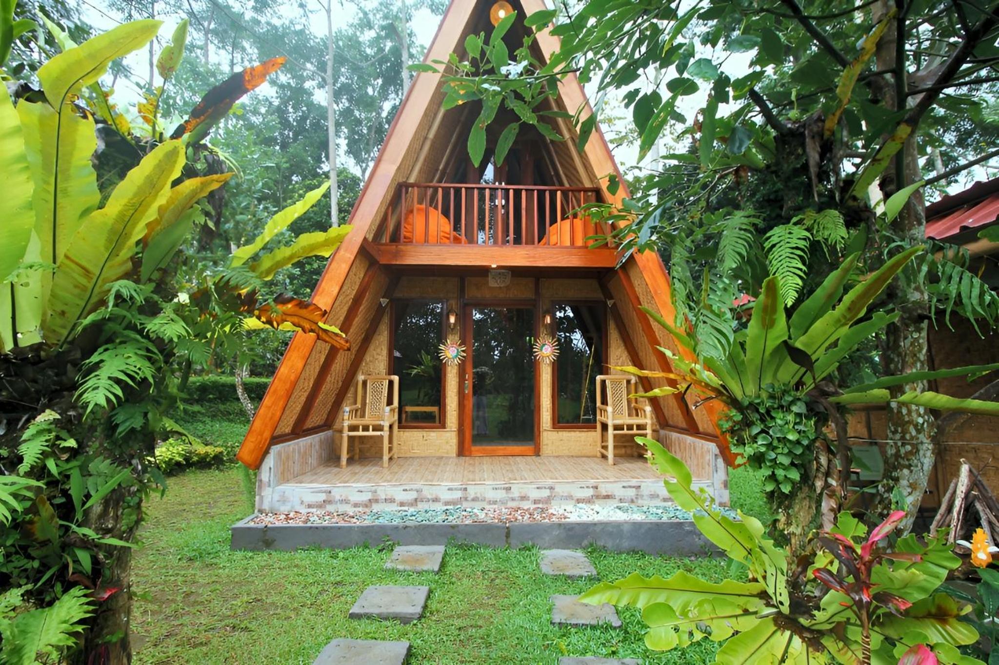 Bamboo Cabin with Bathtub - Photo 8