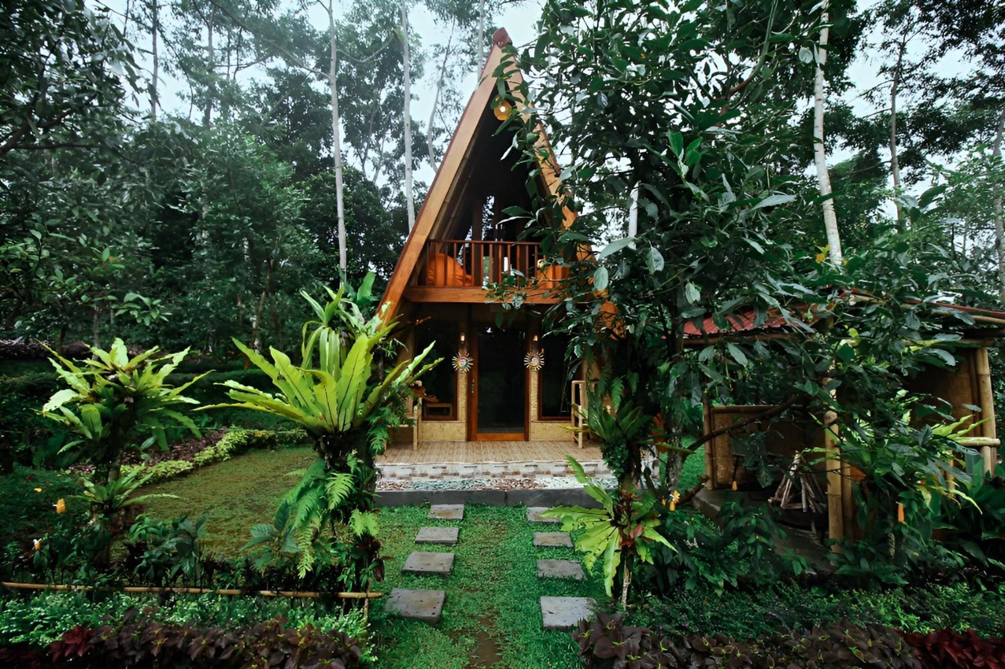 Bamboo Cabin with Bathtub - Photo 7
