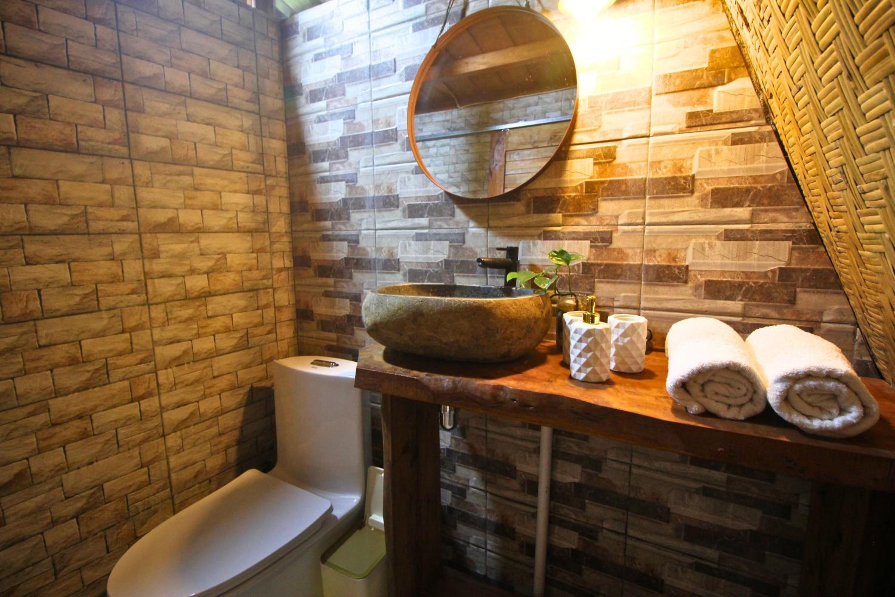 Bamboo Cabin with Bathtub - Photo 16