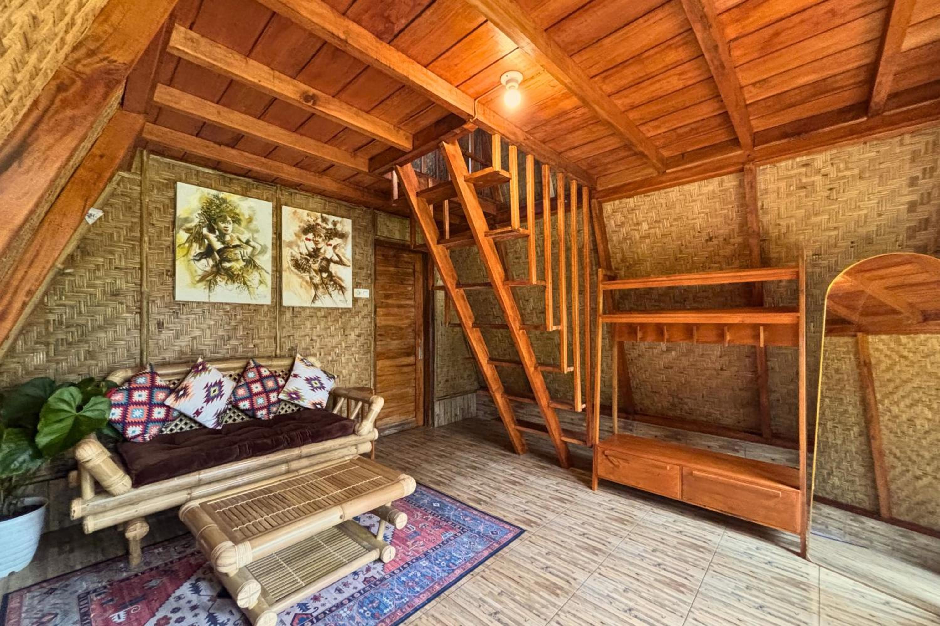 Bamboo Cabin with Bathtub - Photo 11