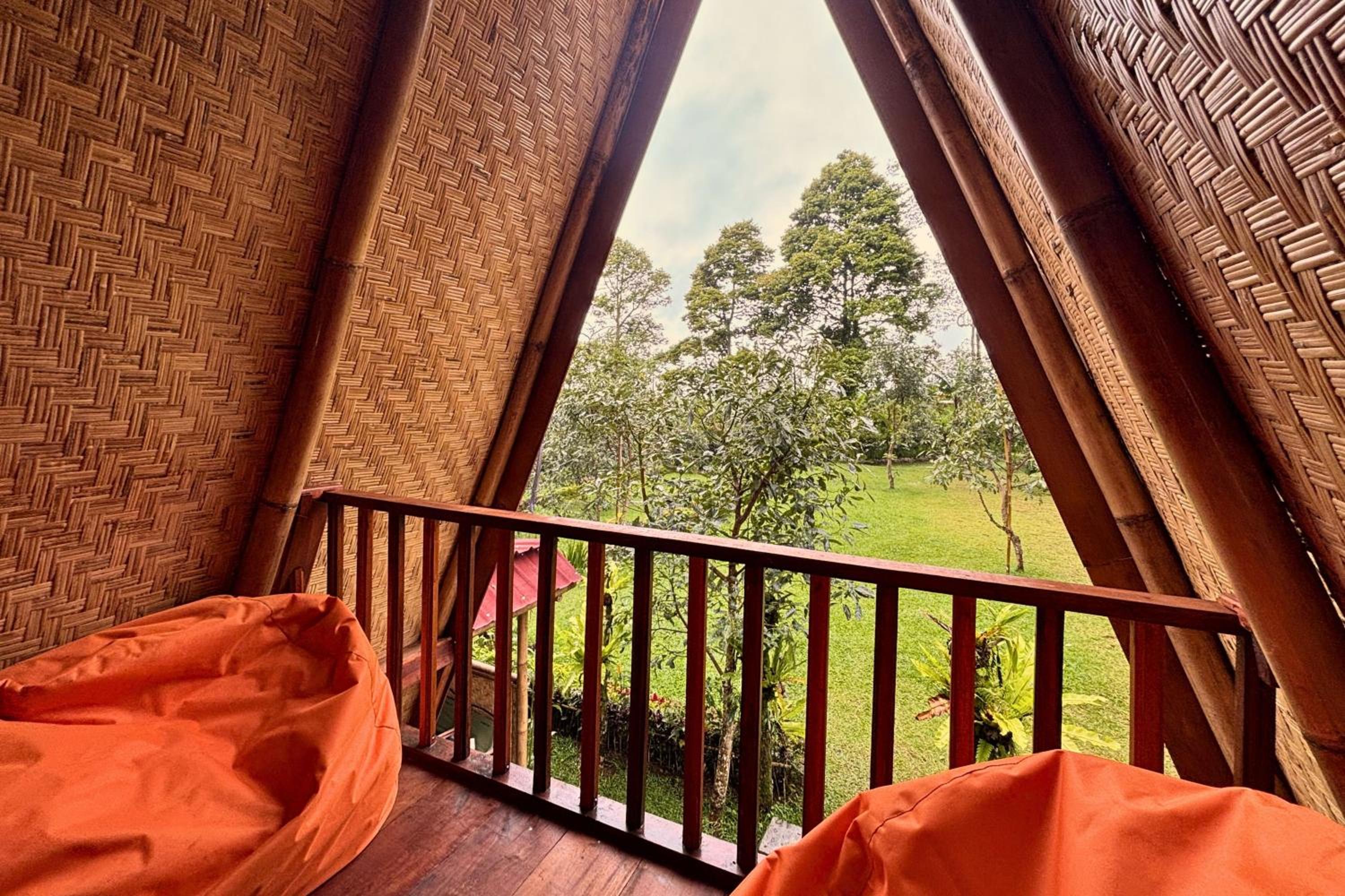 Bamboo Cabin with Bathtub - Photo 18