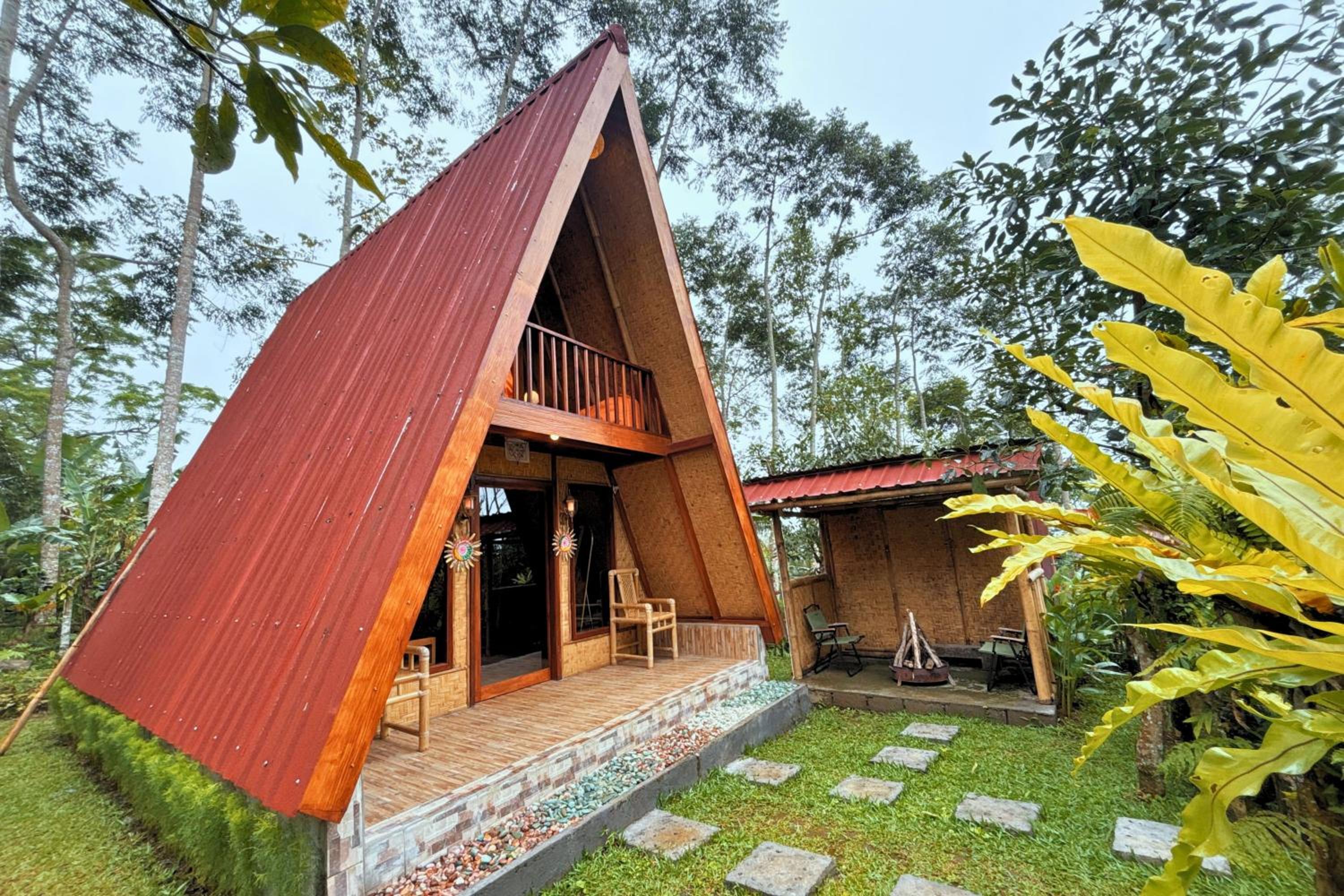 Bamboo Cabin with Bathtub - Photo 22