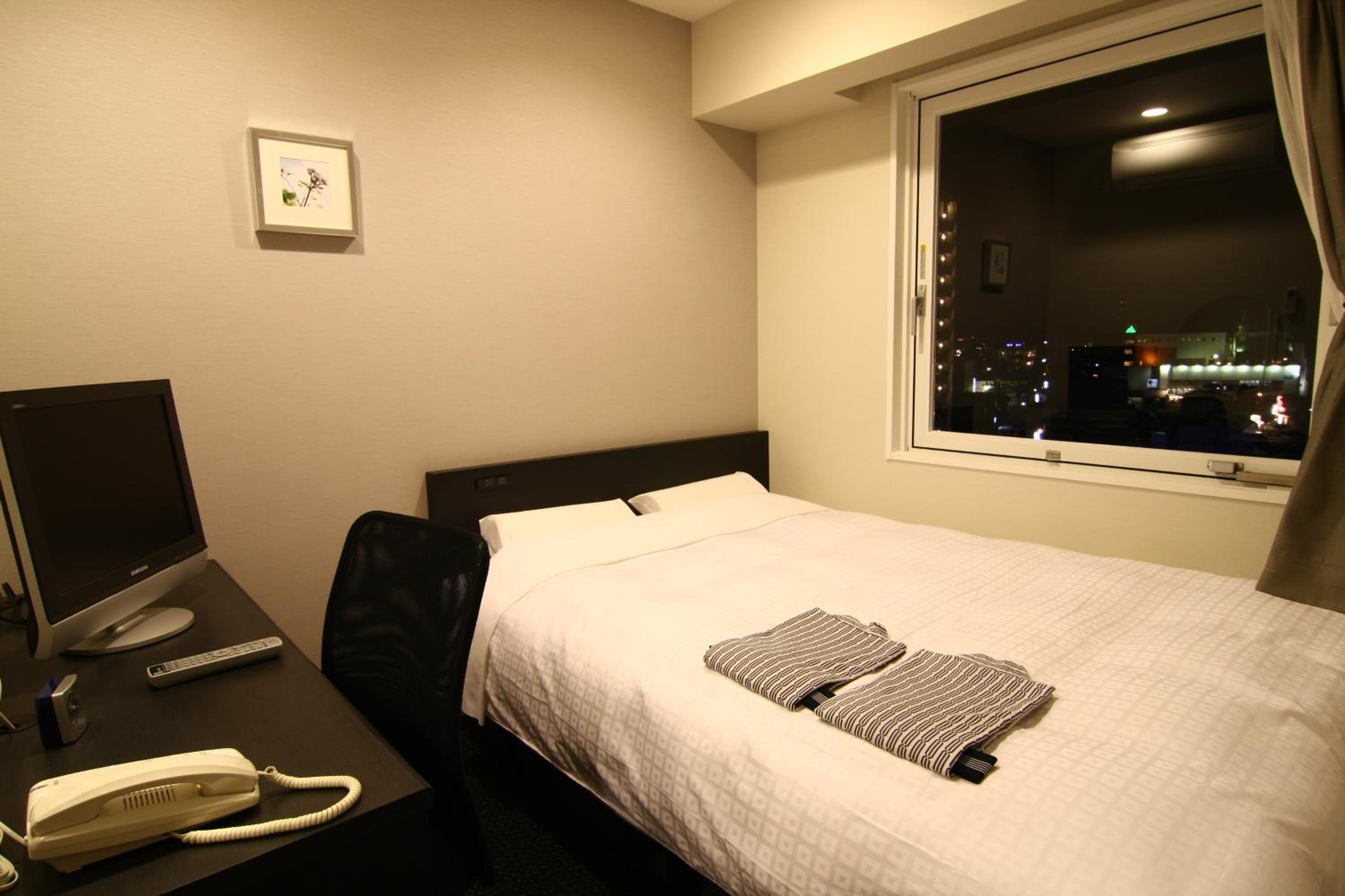 Adjoining Double Rooms - Smoking photo 3