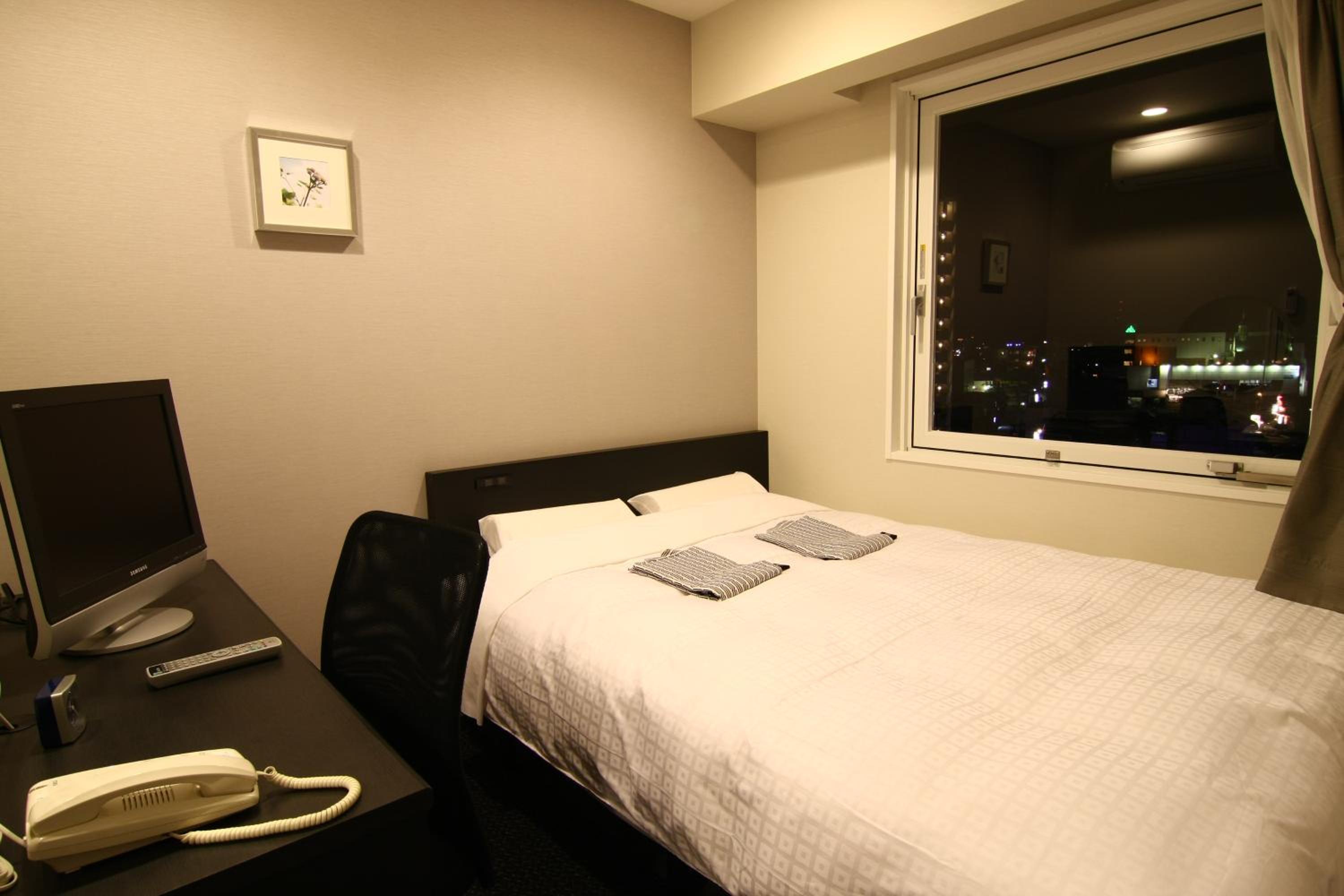 Adjoining Double Rooms - Smoking