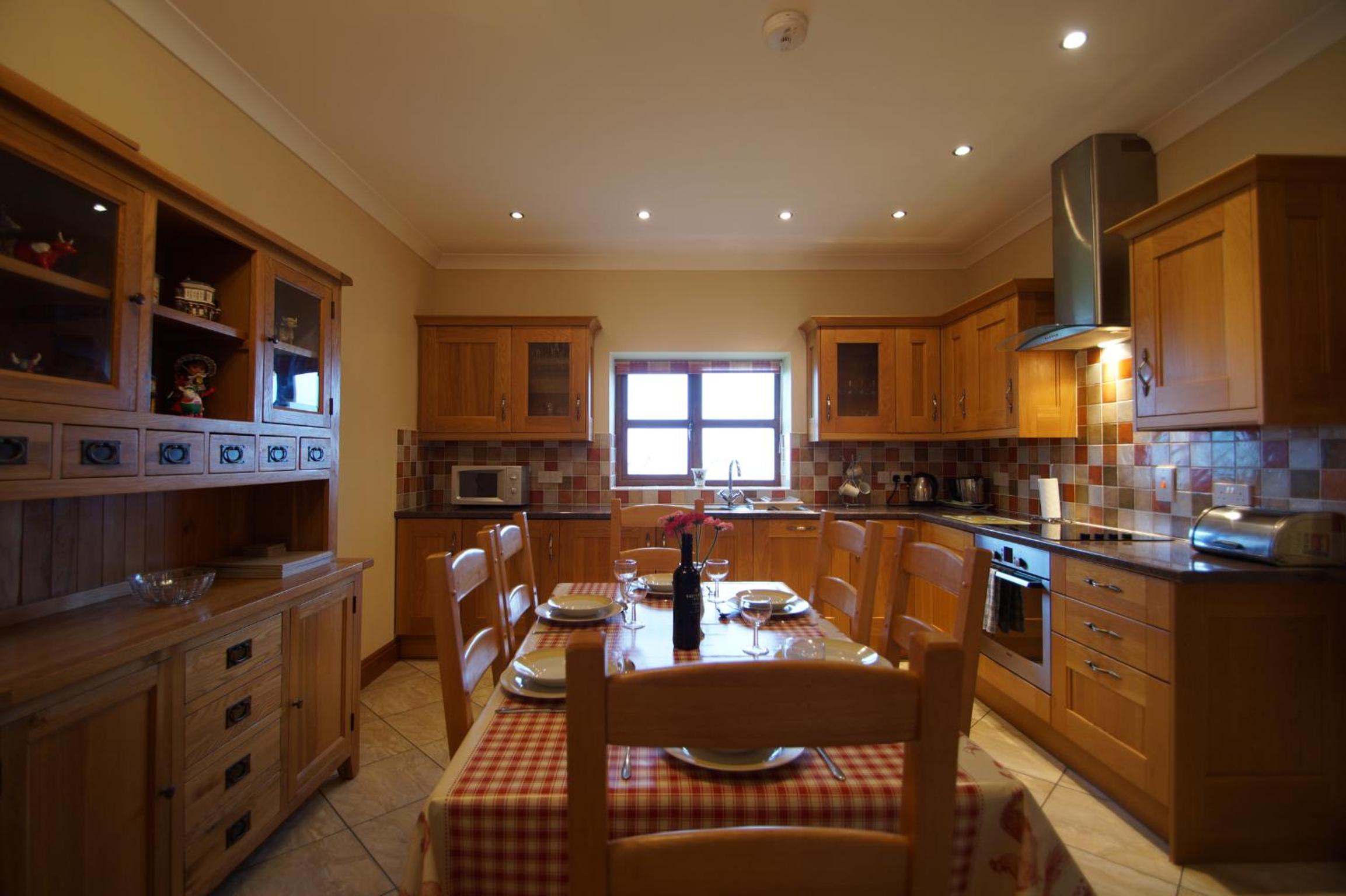 Three-Bedroom Holiday Home  photo 2