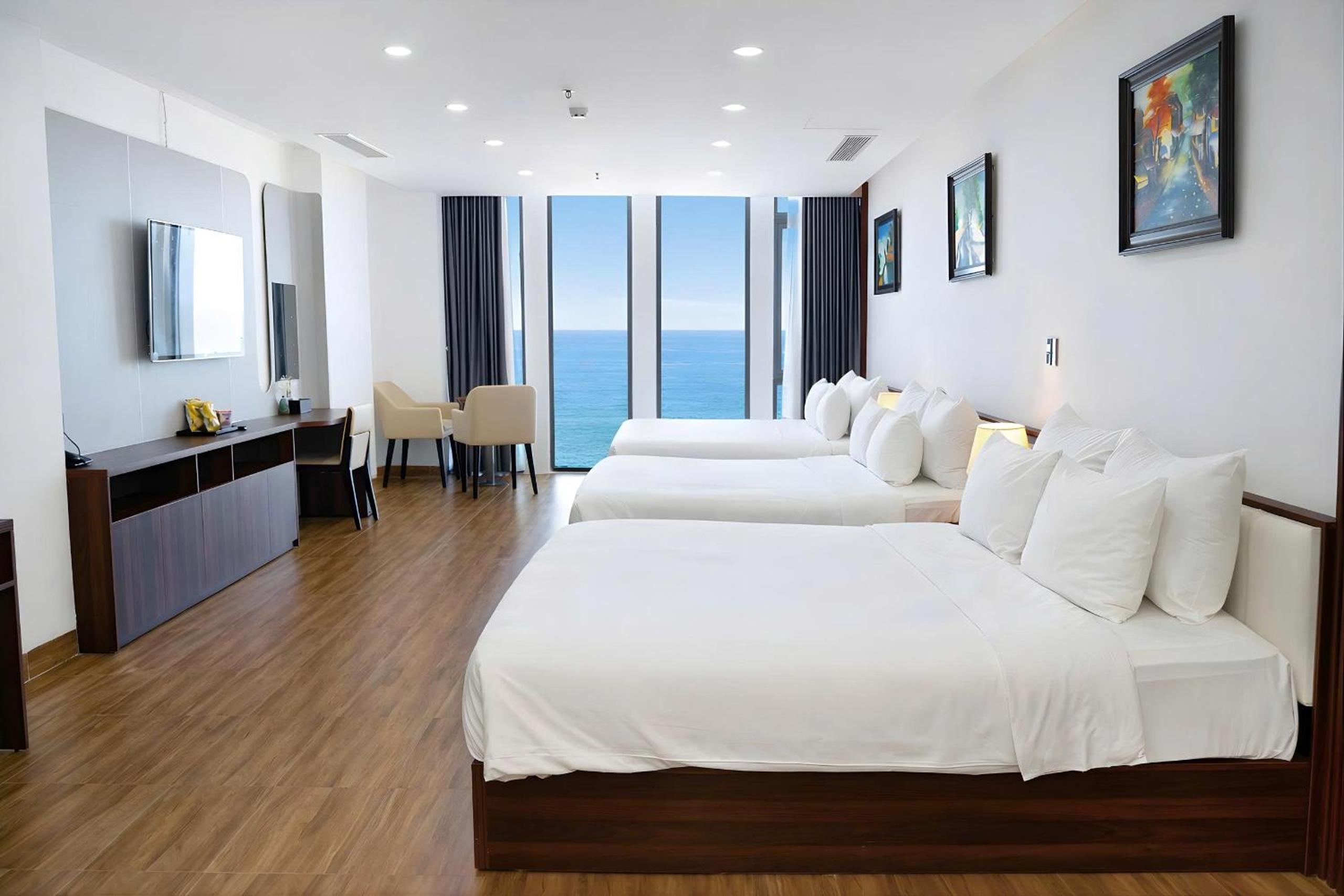 Family Room with Sea View