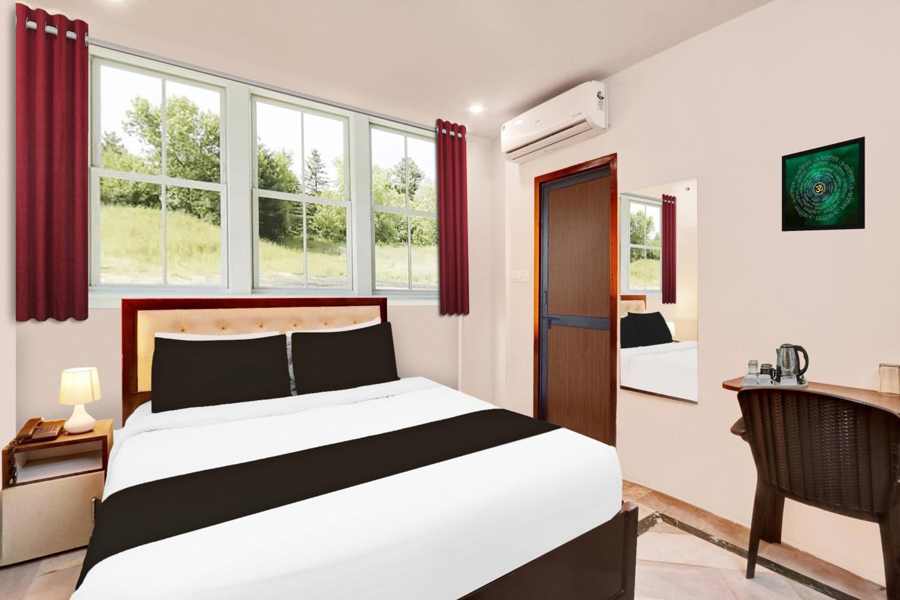 Deluxe Double Room photo 2