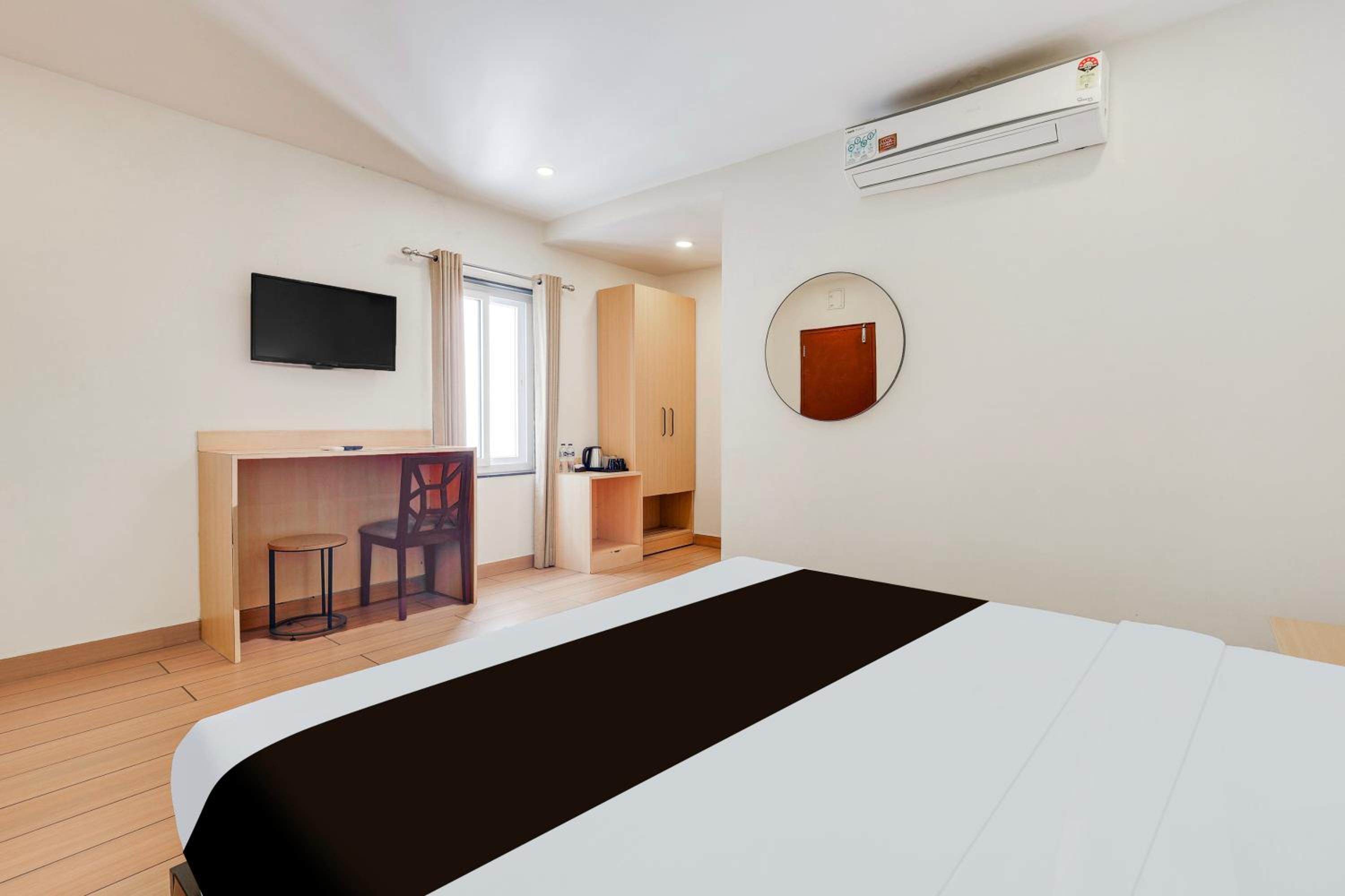 Deluxe Twin Room photo 3