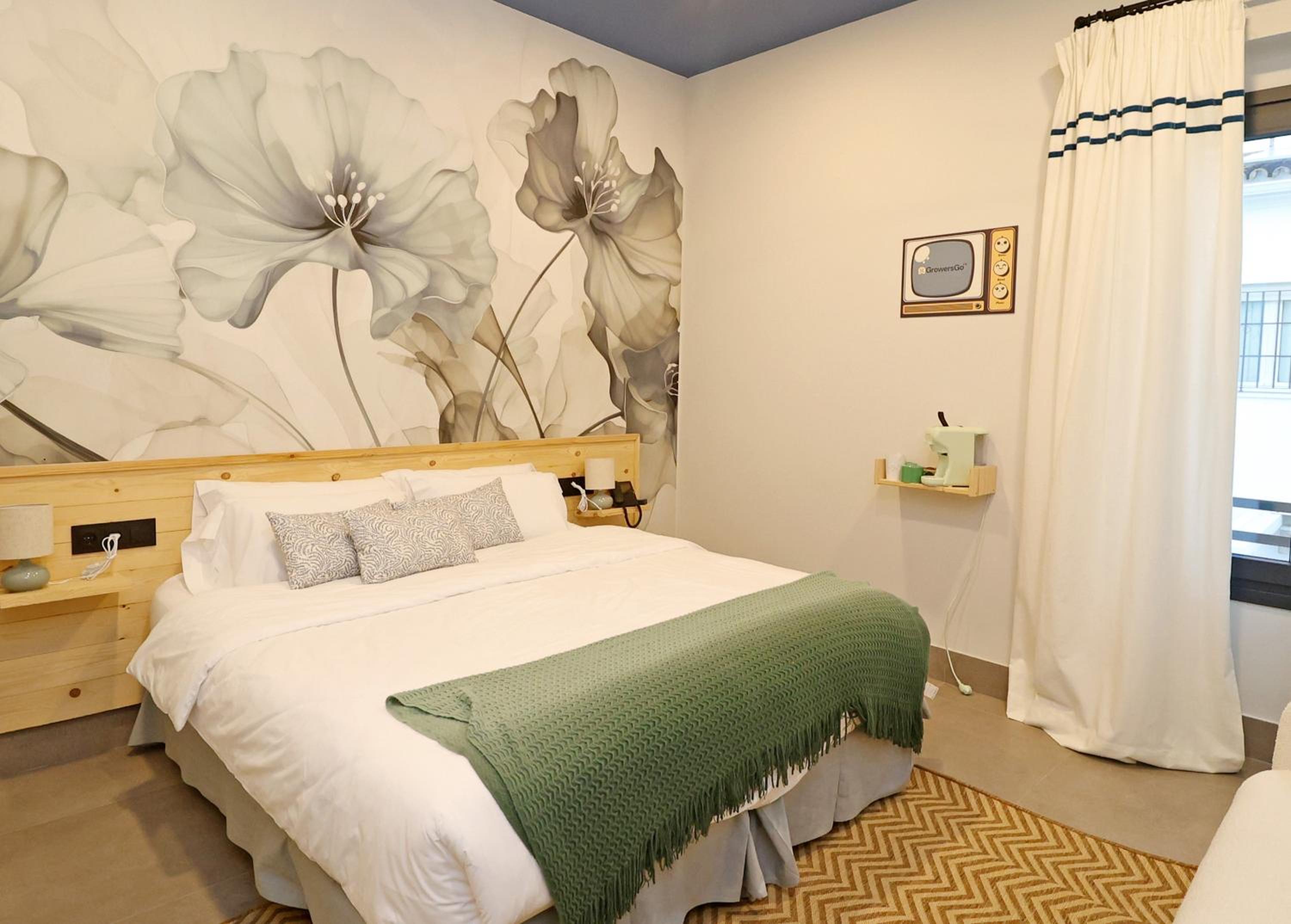 Deluxe Double Room with Extra Bed photo 3