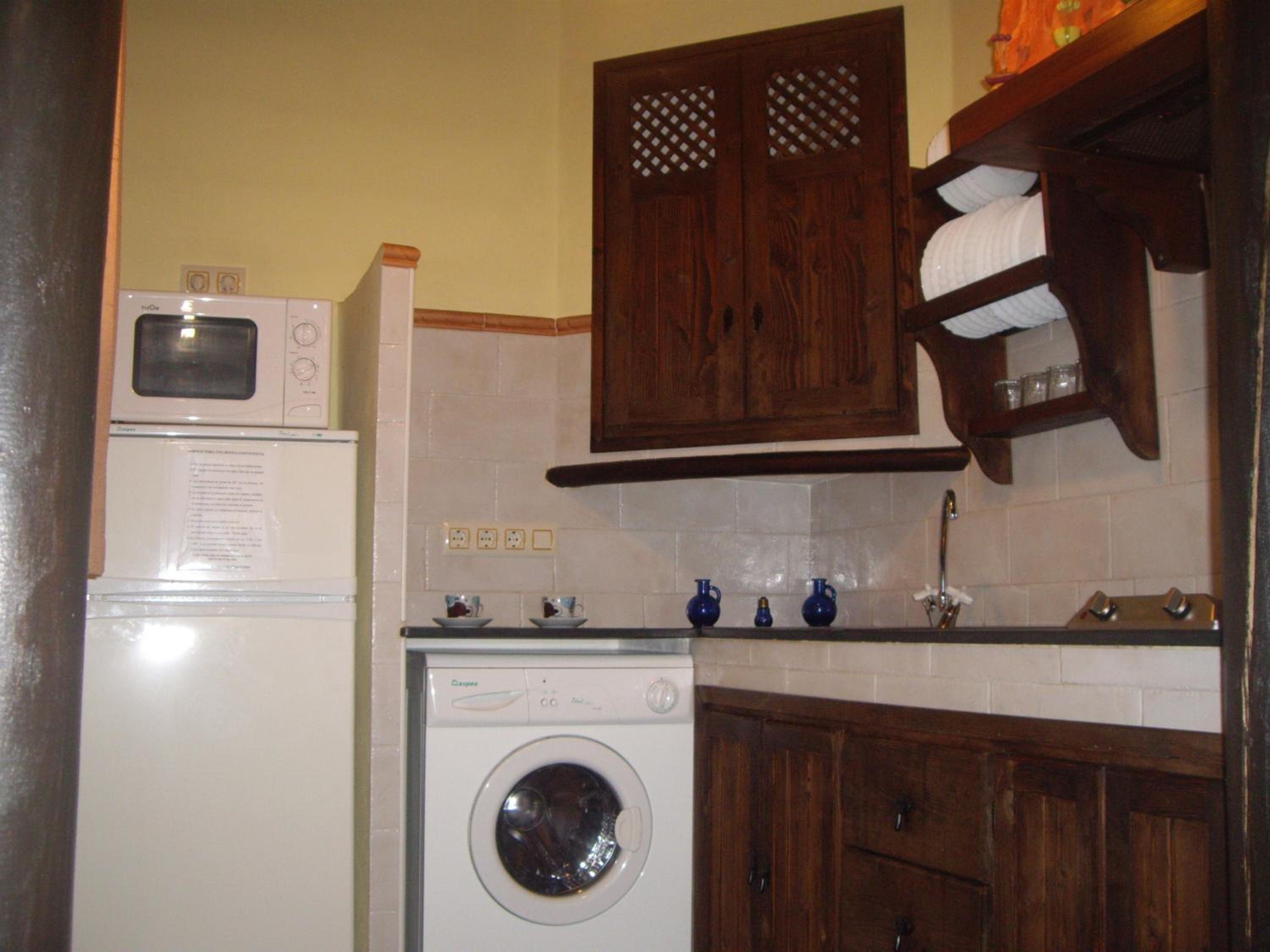 Two-Bedroom Apartment - Photo 19