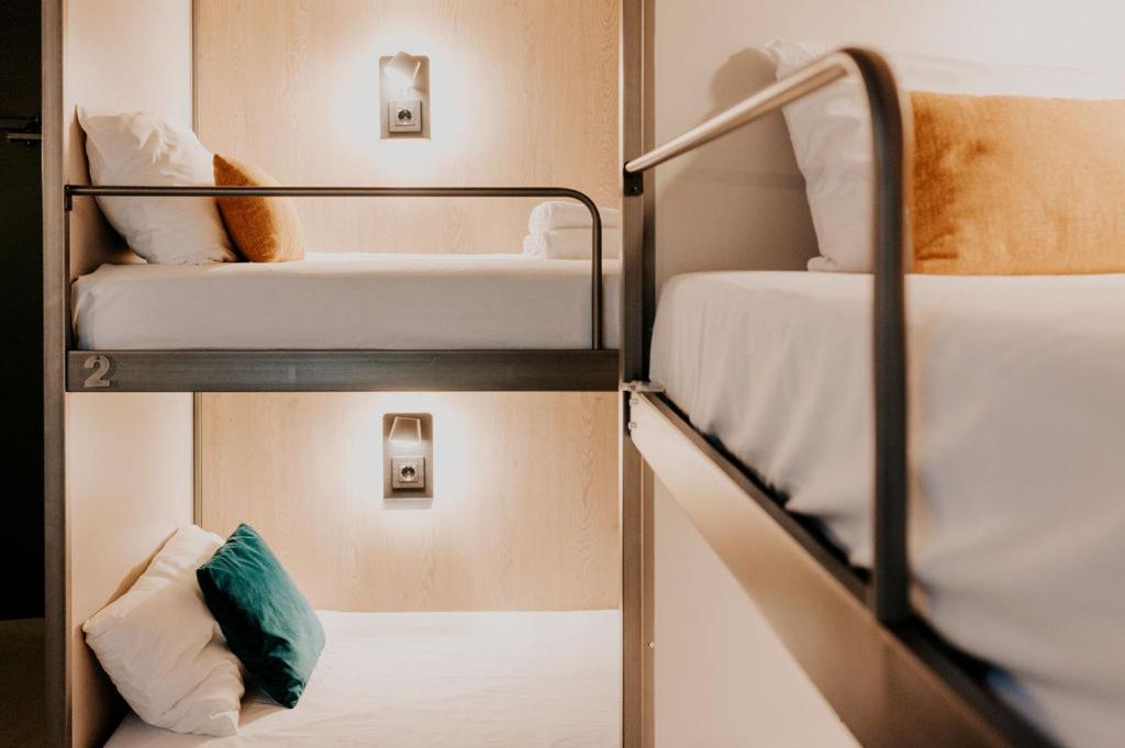 Bed in 4-Bed Mixed Dormitory Room photo 1
