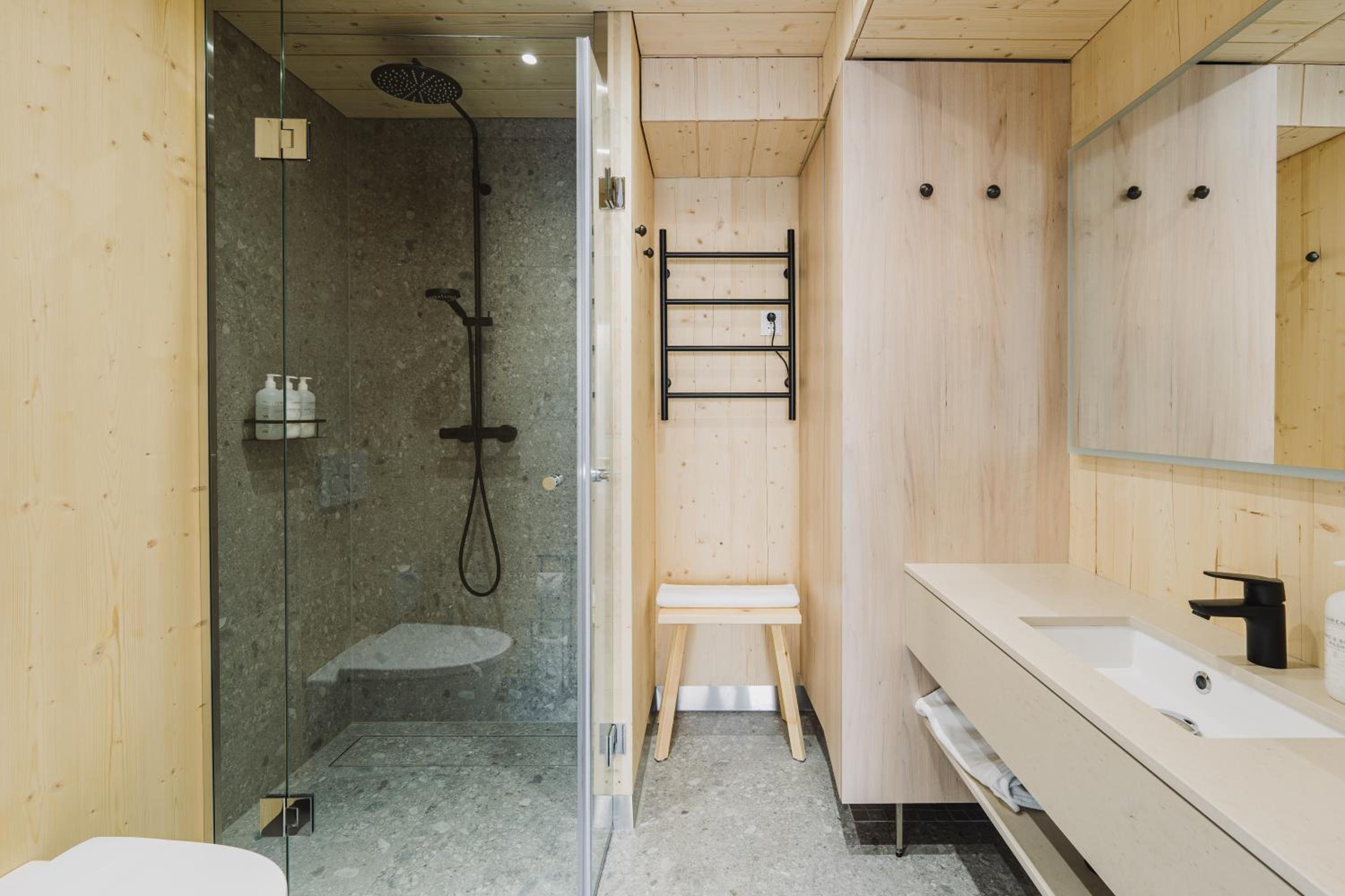 Sky View Cabin Deluxe Prime photo 3
