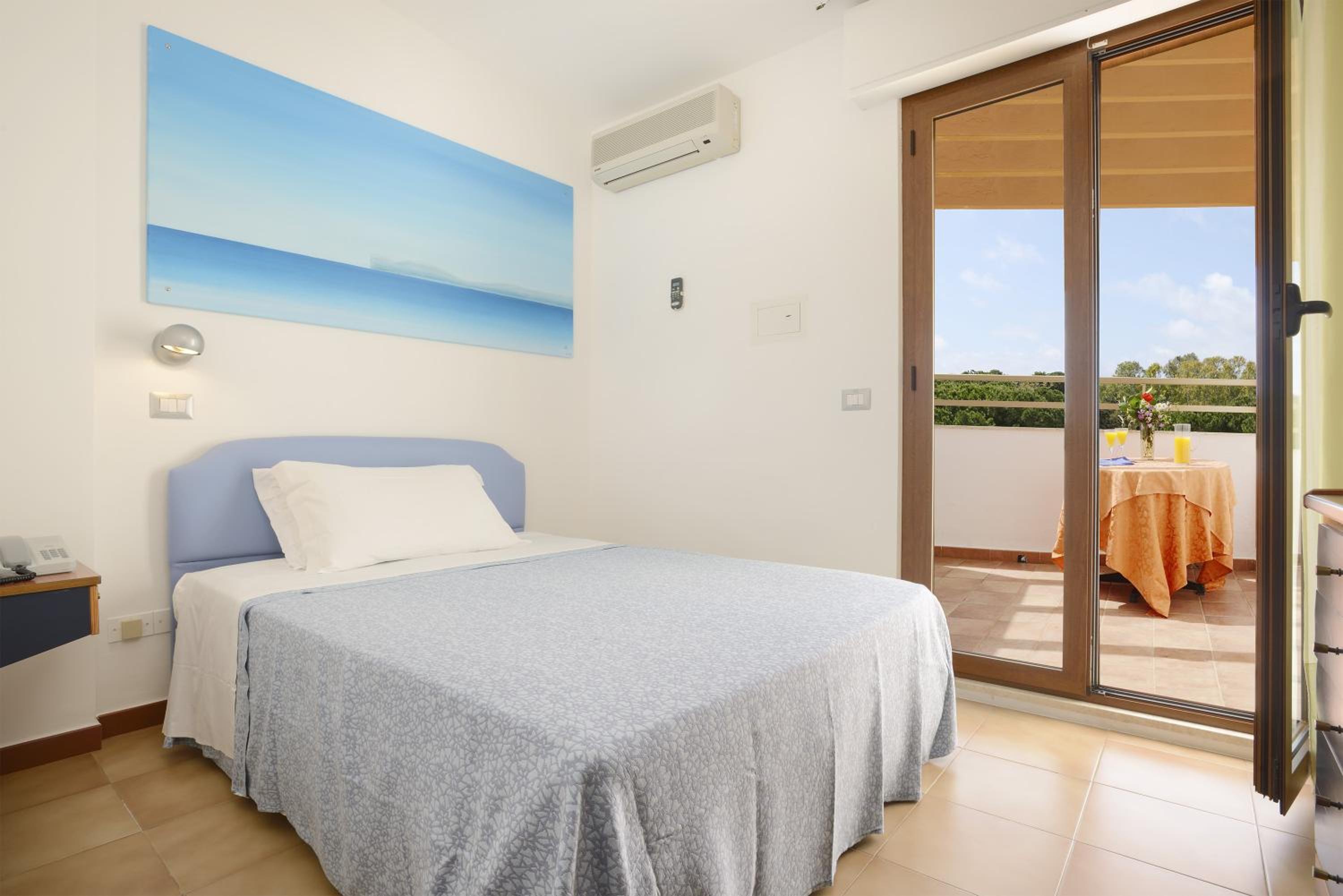 Single Room photo 2