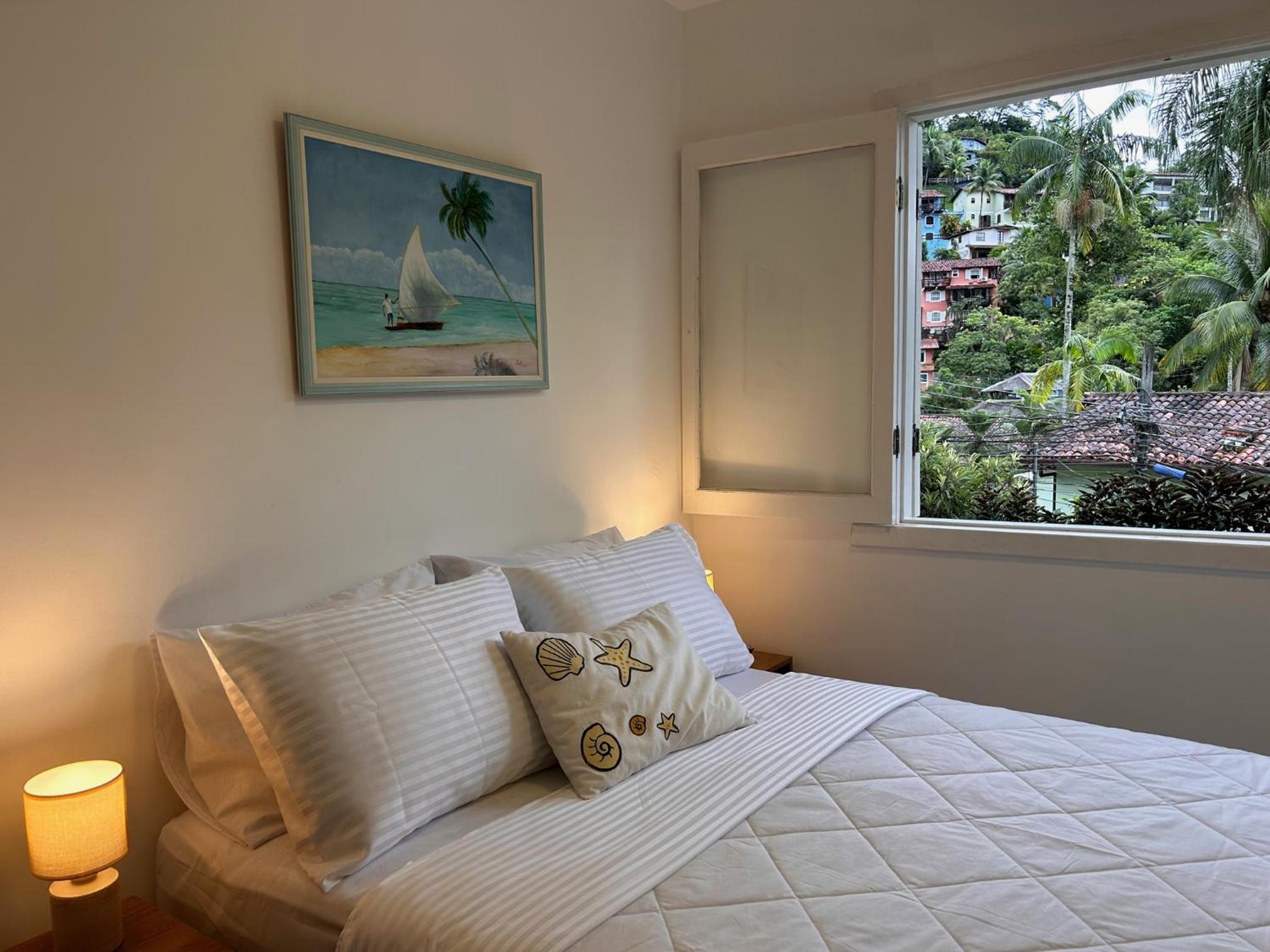 Double Room with Shared Toilet