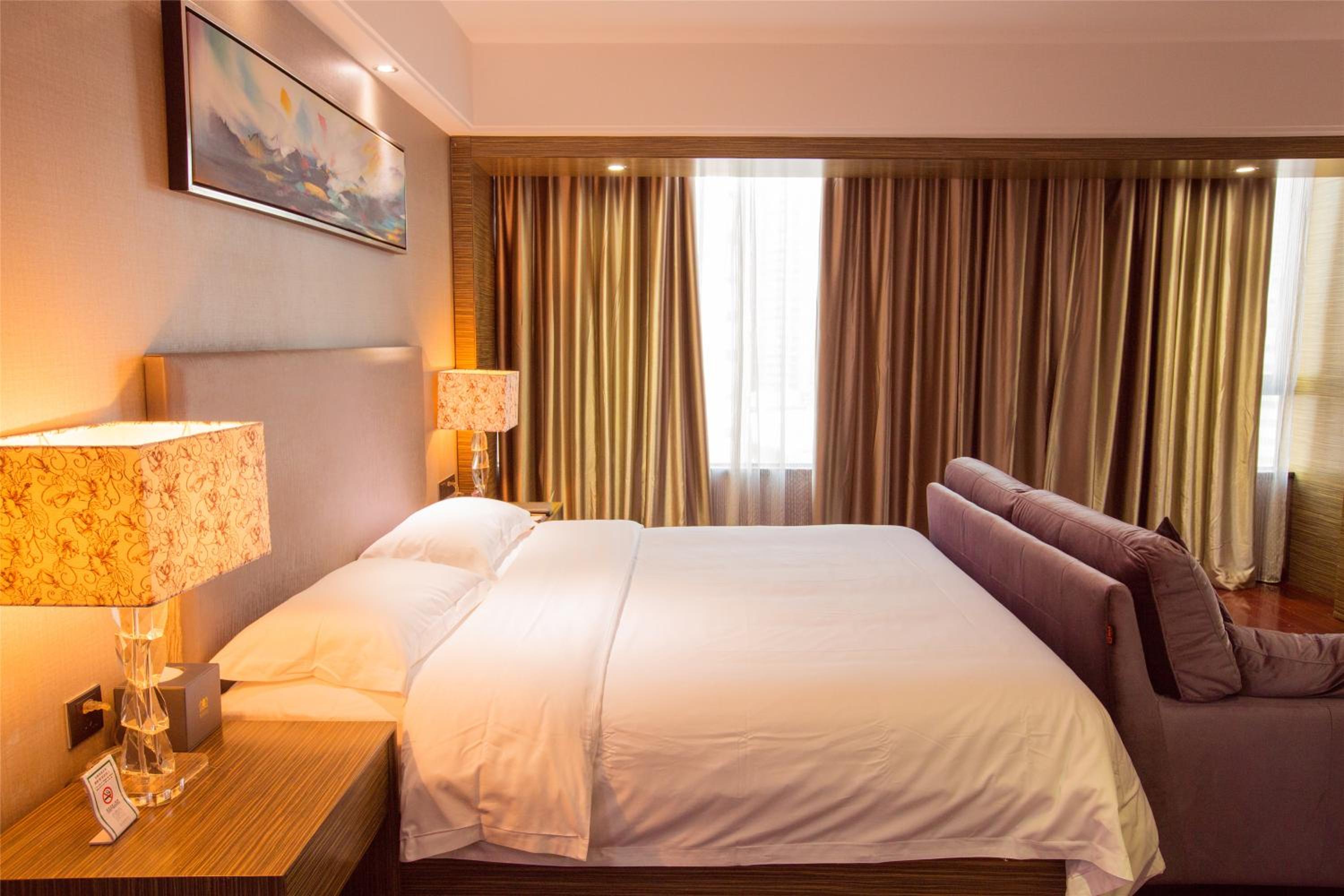 Deluxe Queen Room photo 3