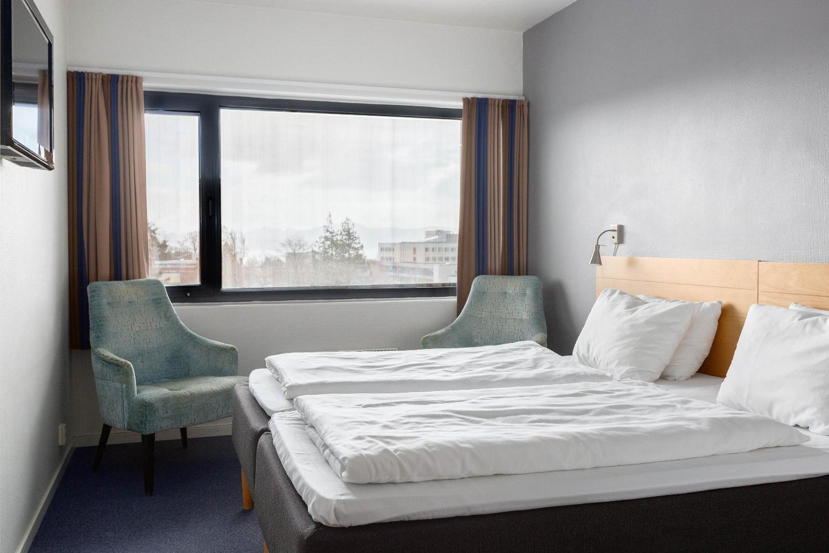 Standard Twin Room - Non-Smoking