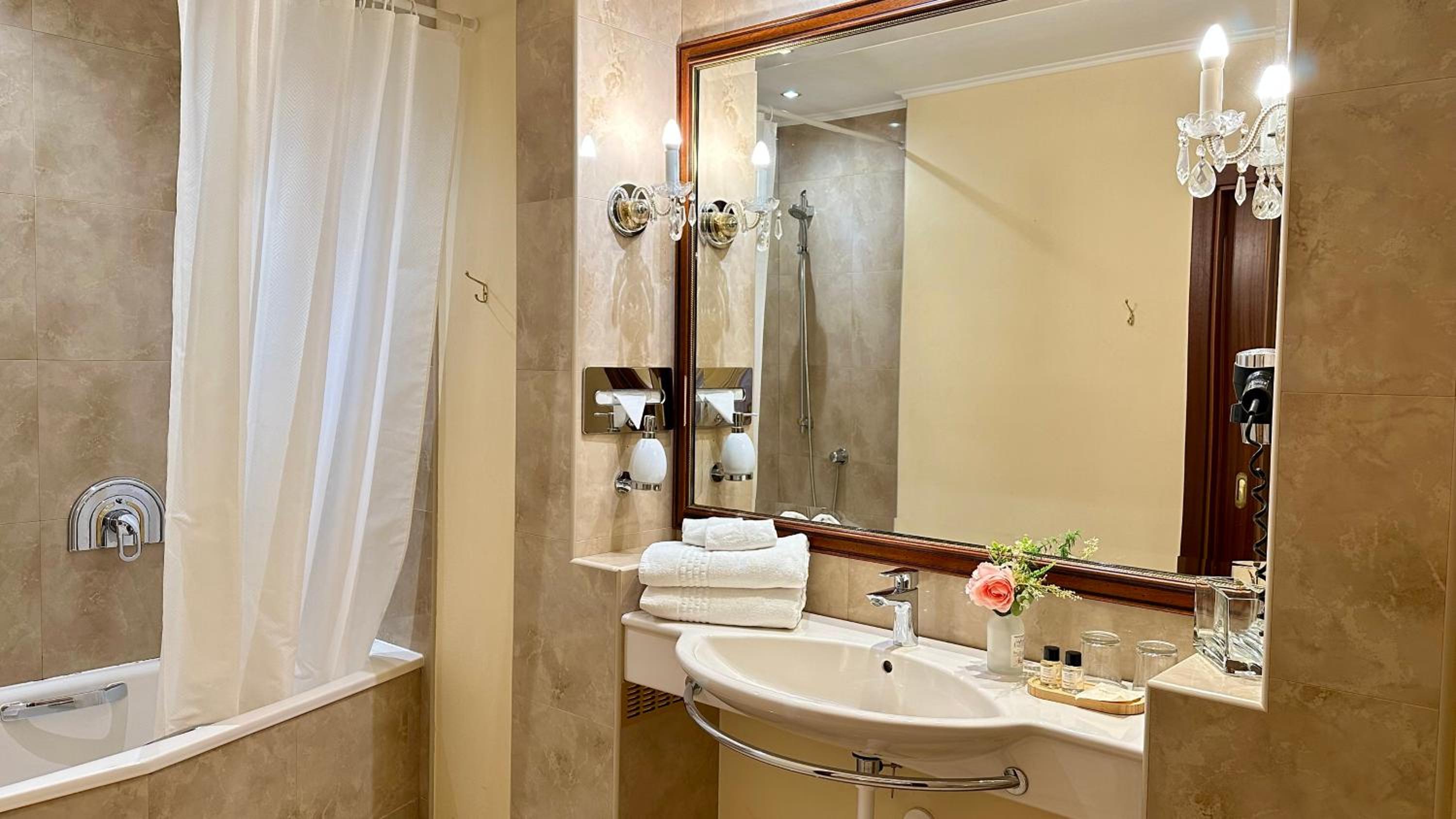 Superior Triple Room
