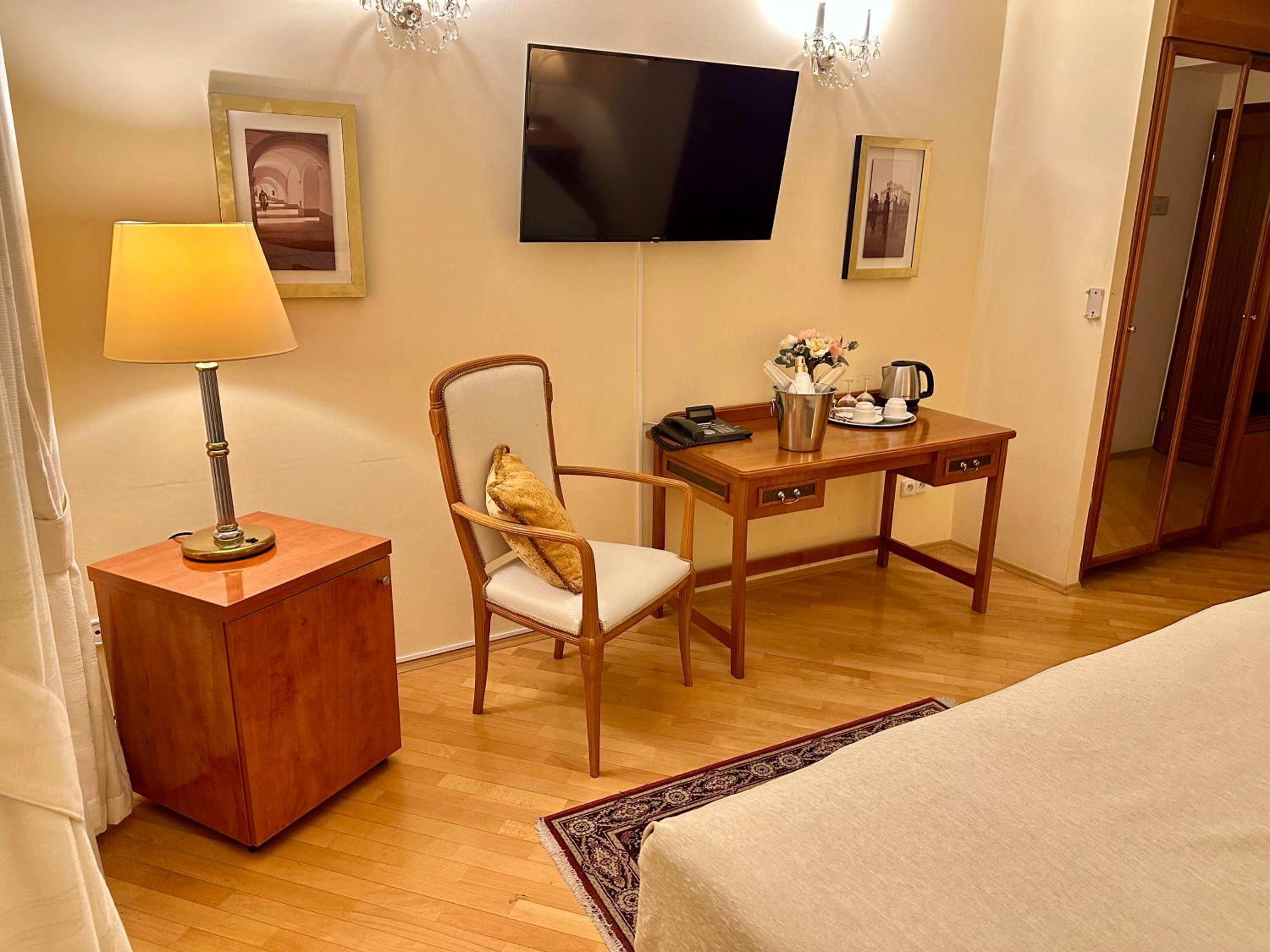 Available room