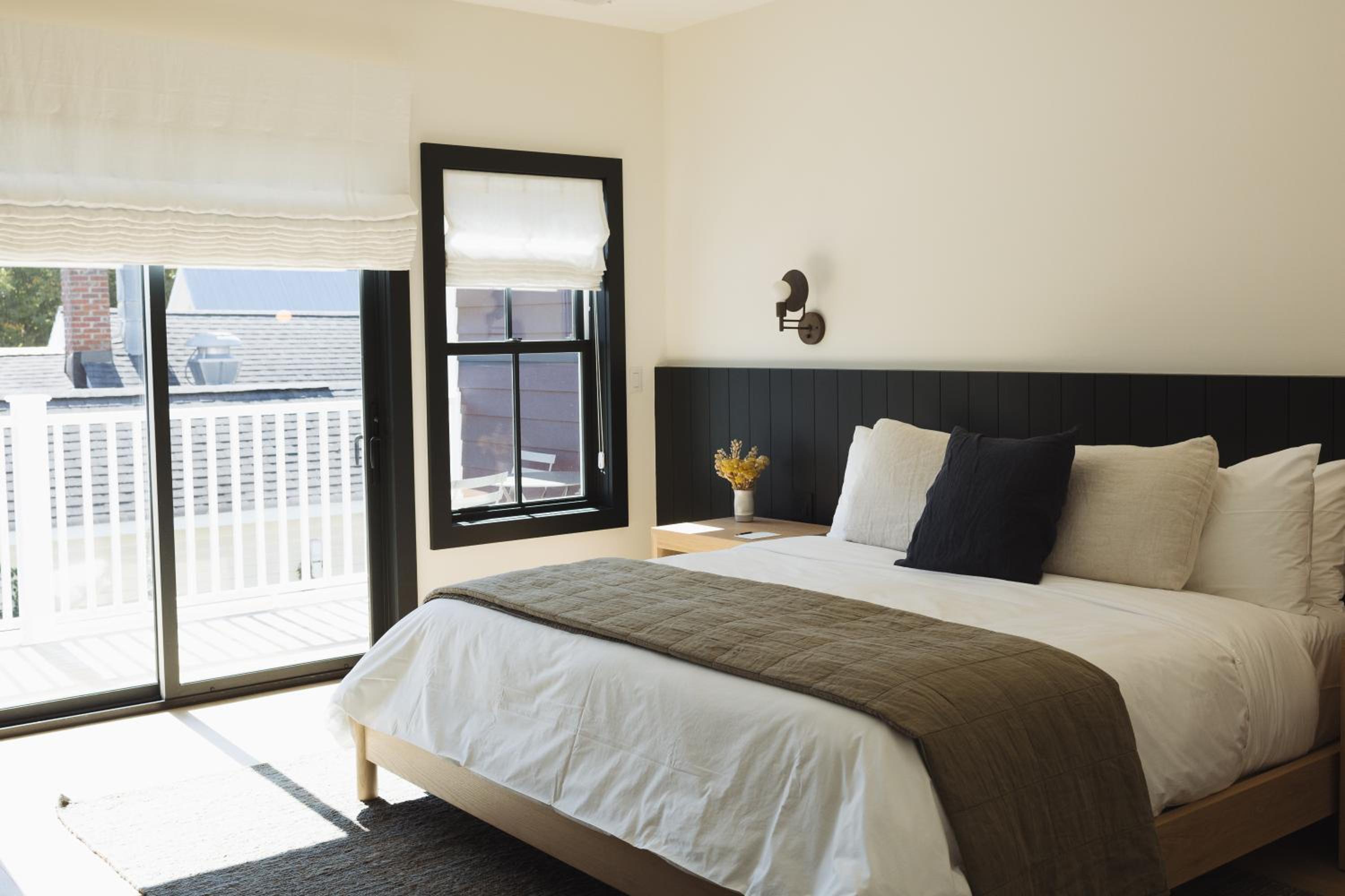 Superior King Room photo 2