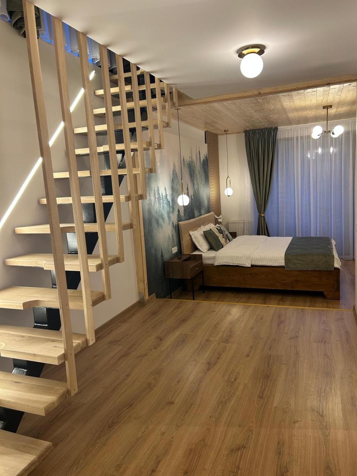 Apartment - Split Level photo 3