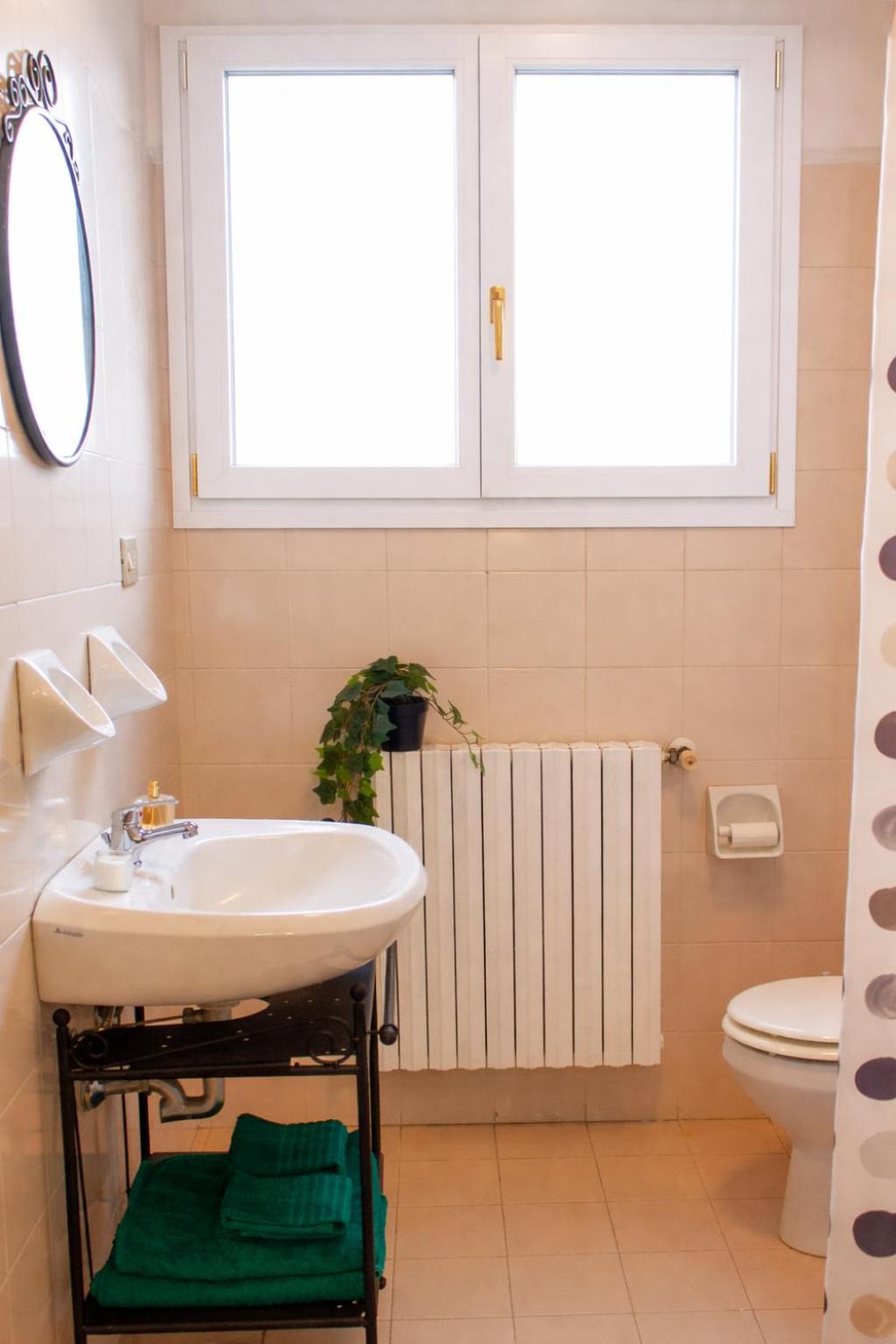 Economy Double or Twin Room